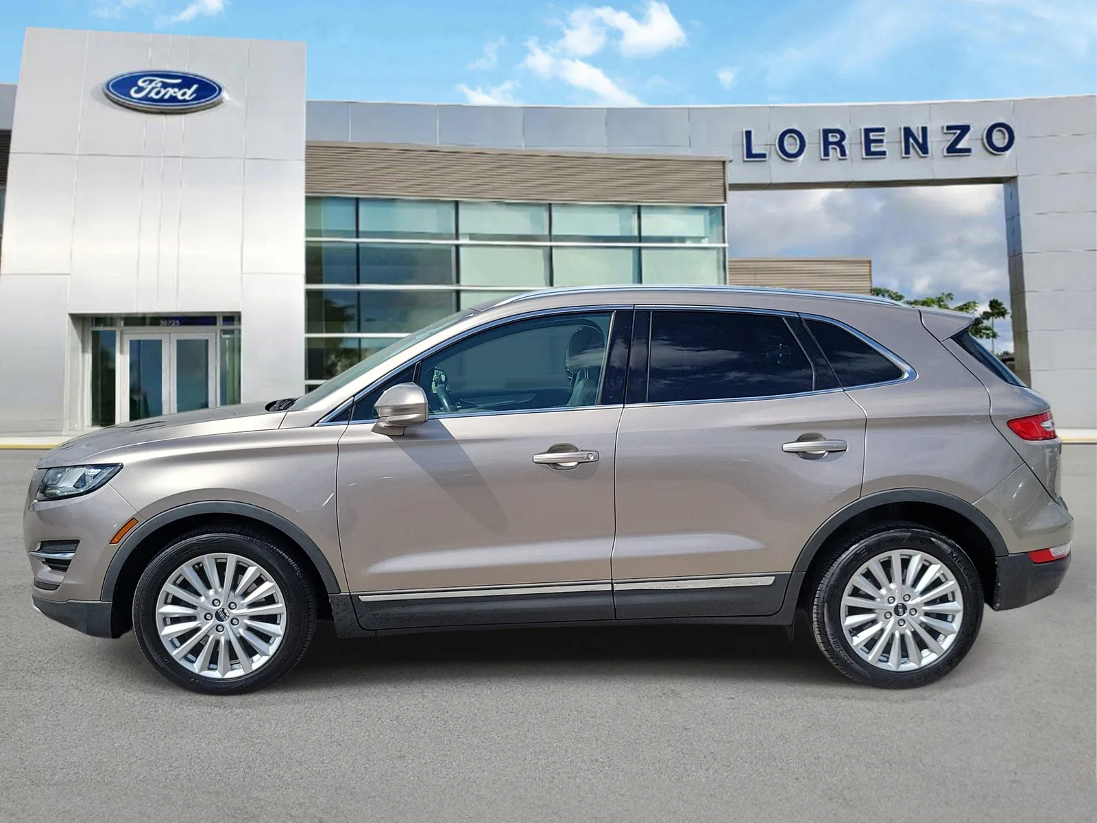 2019 Lincoln MKC Standard photo 8