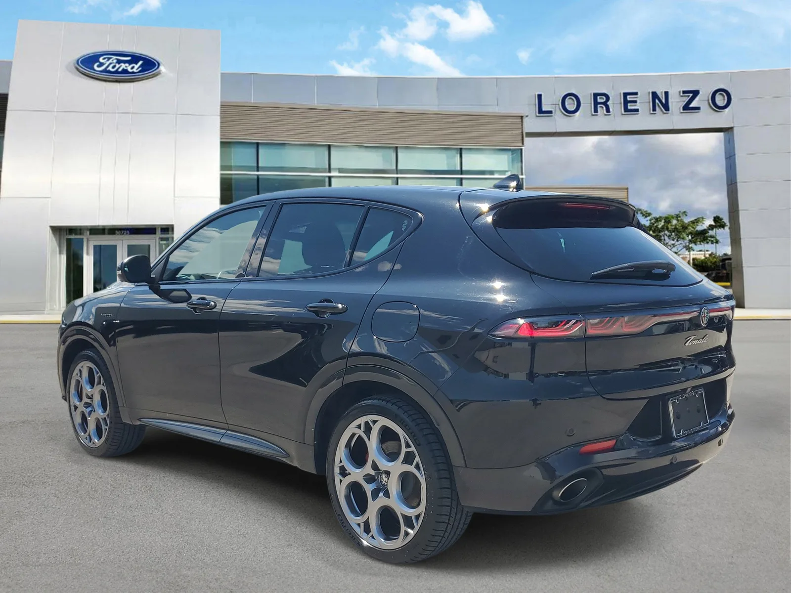 2024 Alfa Romeo Tonale Veloce E4WD photo 7