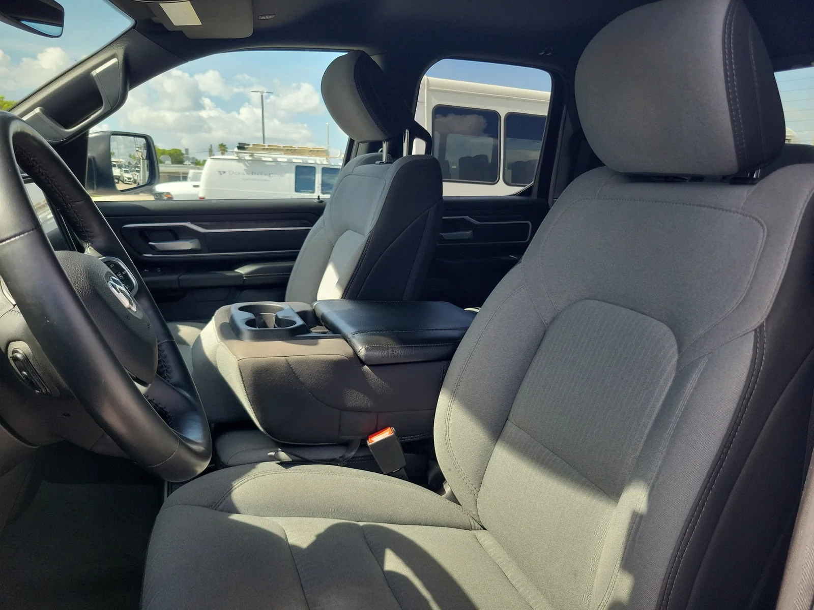 2023 RAM 1500 Big Horn 4x4 photo 11