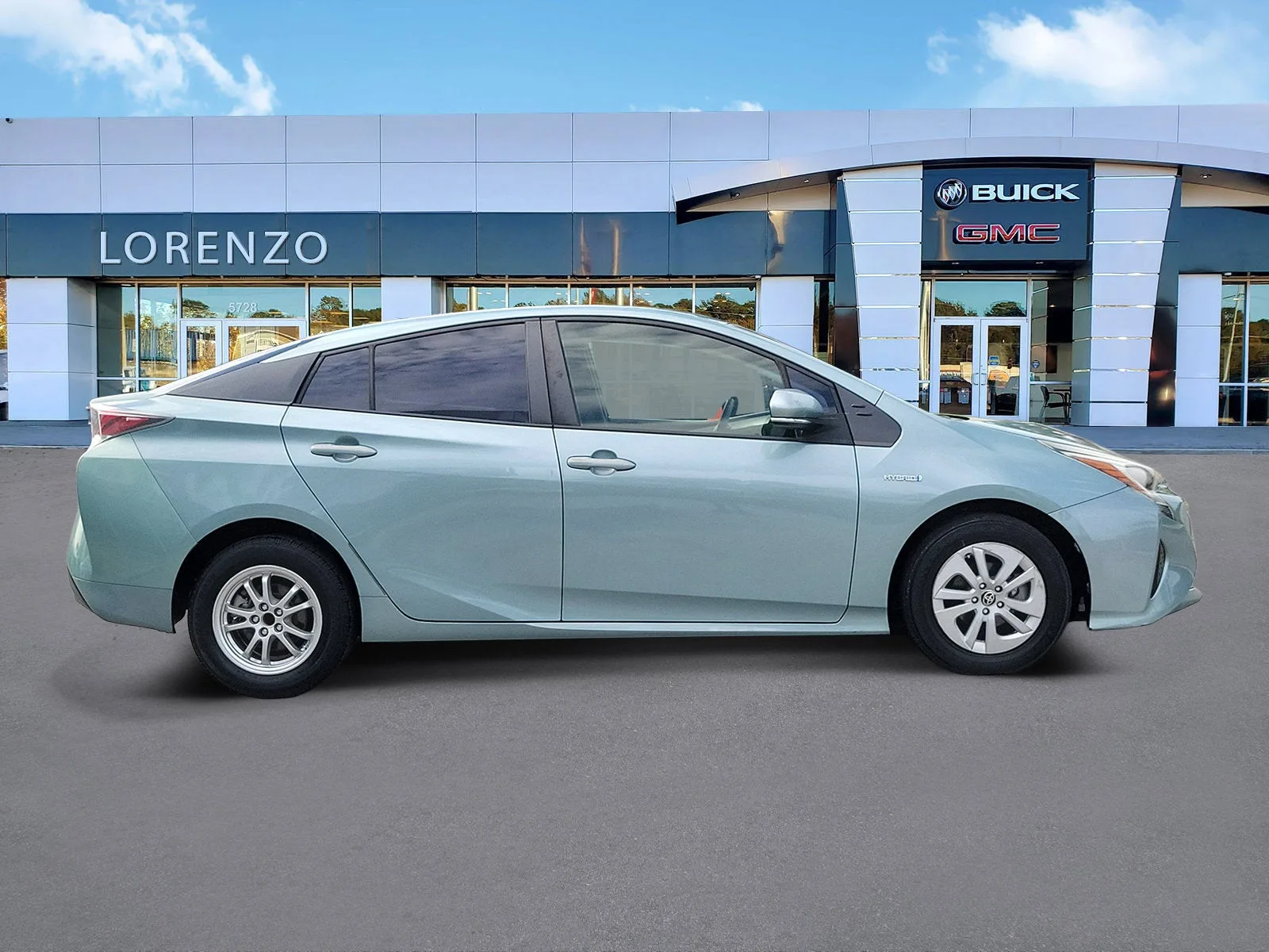2016 Toyota Prius Two photo 4