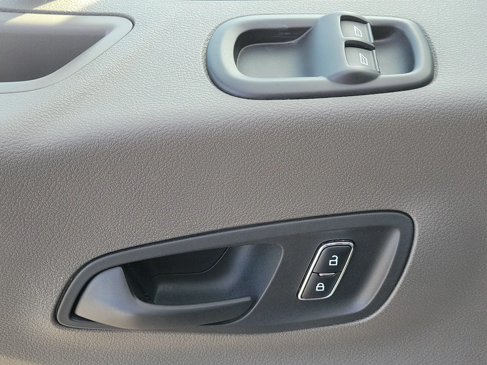 2025 Ford Transit Cargo Van Base photo 26