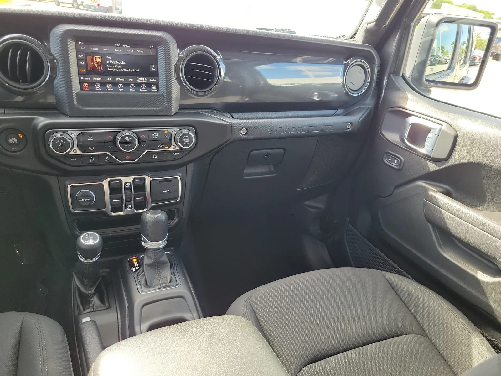 2022 Jeep Wrangler Unlimited Sport Altitude 4WD photo 17