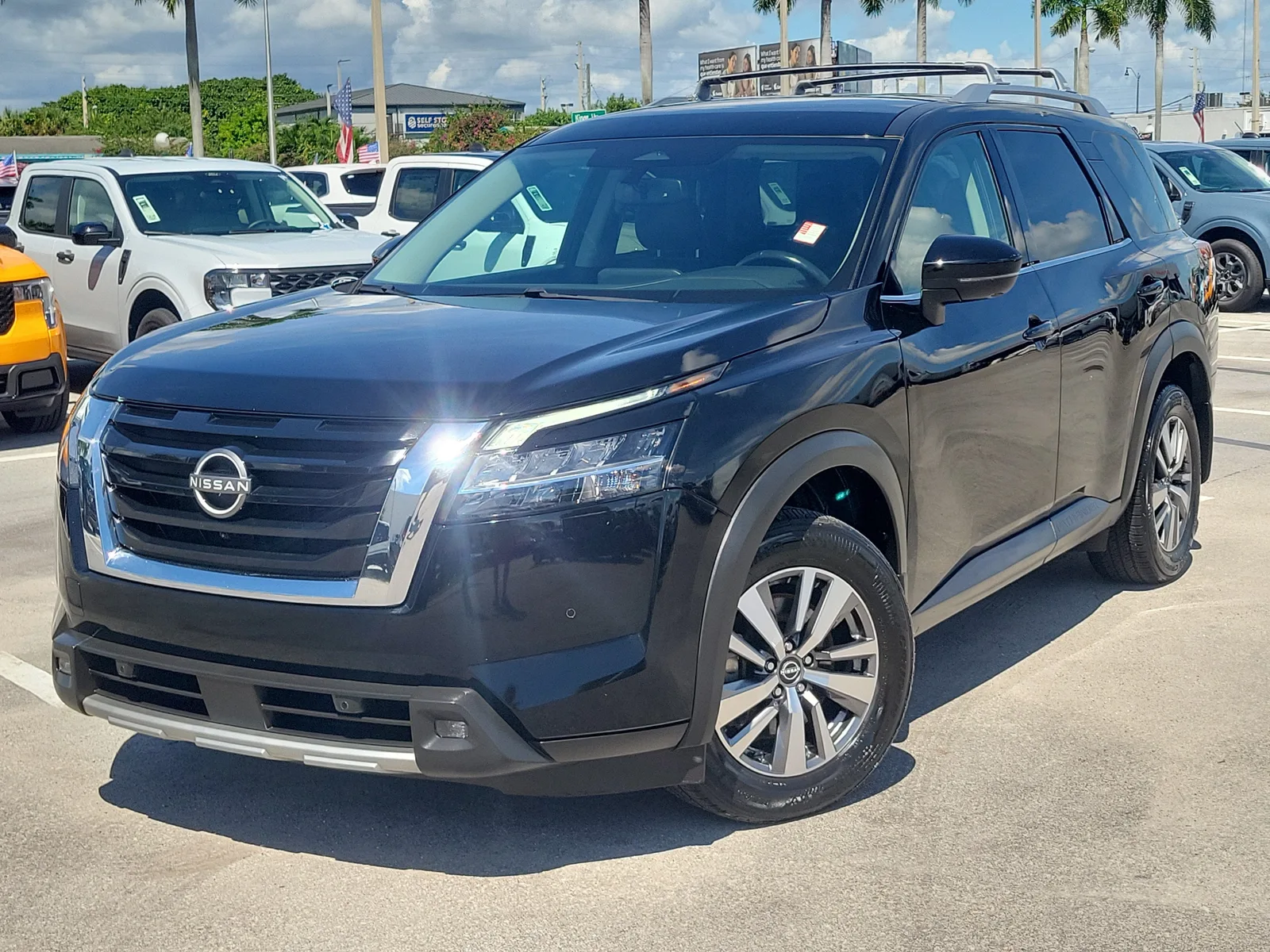 2022 Nissan Pathfinder SL photo 35