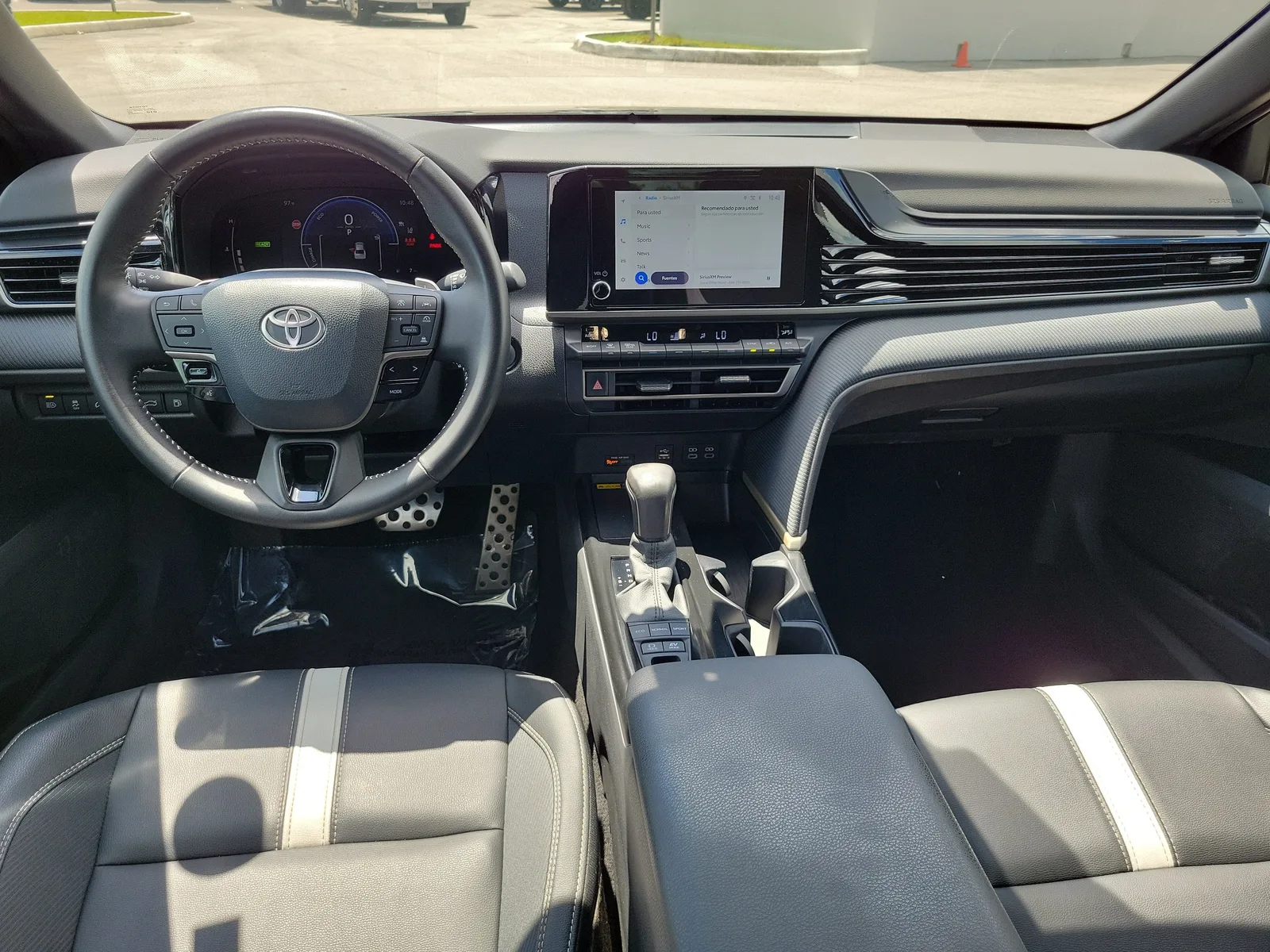 2026 Toyota Camry SE photo 15