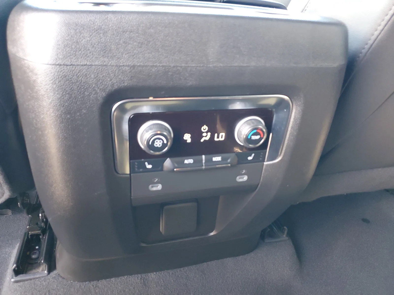 2023 Chevrolet Tahoe Z71 photo 16
