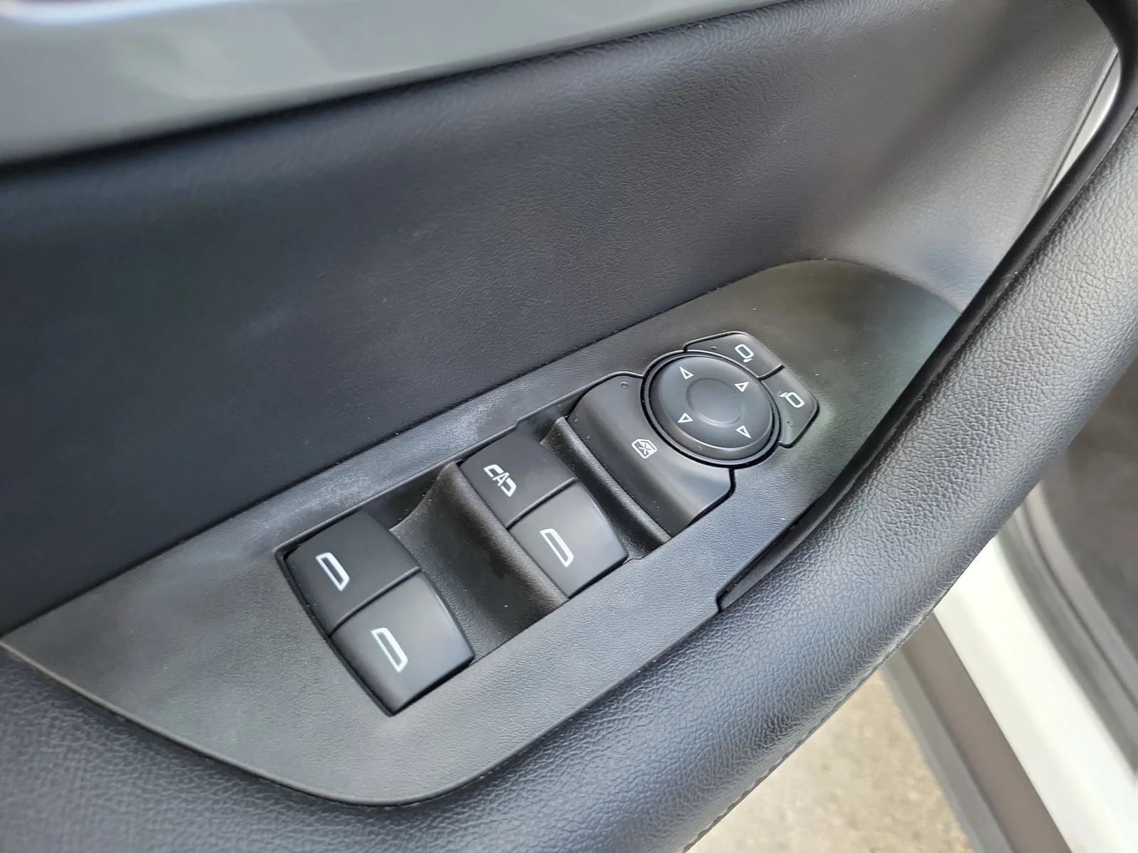 2020 Chevrolet Blazer LT photo 24