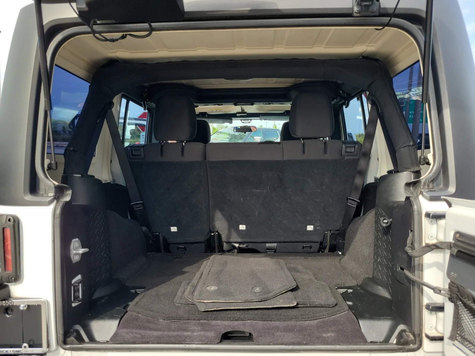 2016 Jeep Wrangler Unlimited Sport 4WD photo 15