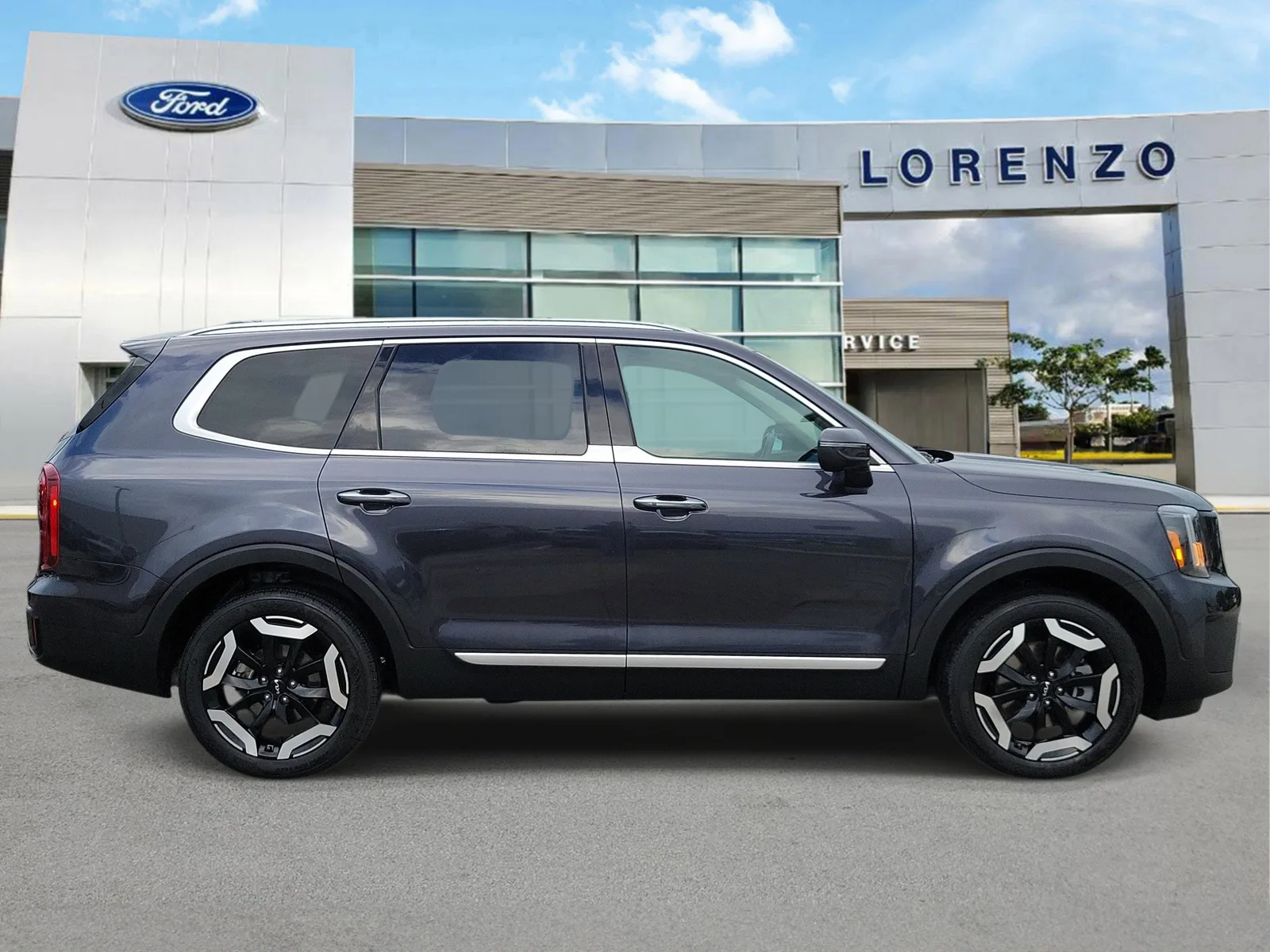 2025 Kia Telluride S photo 4