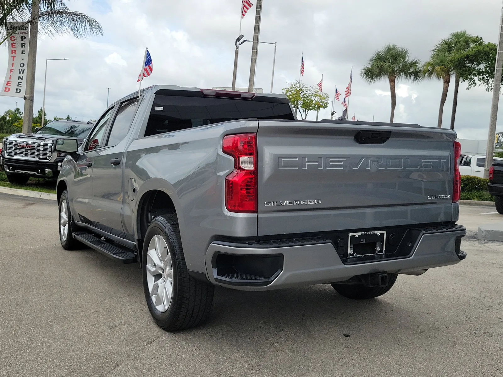 2024 Chevrolet Silverado 1500 Custom photo 7