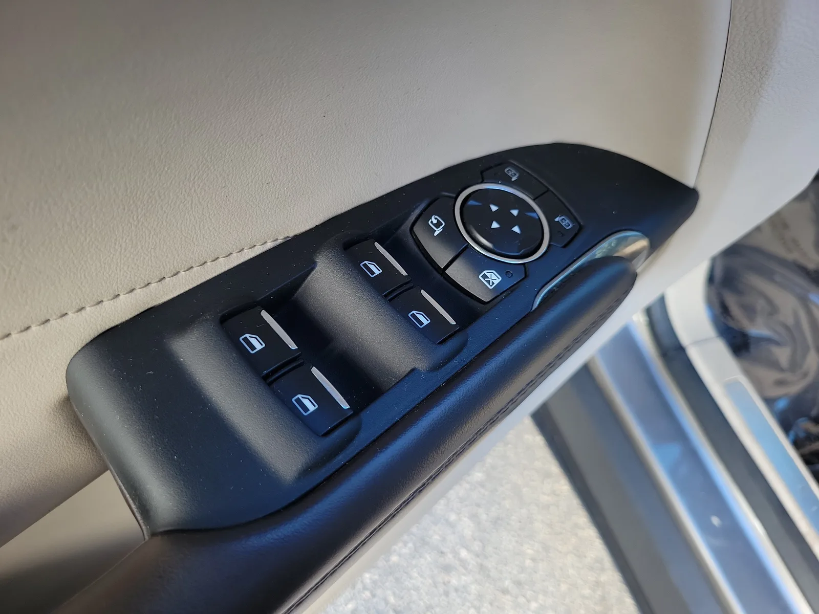 2017 Lincoln MKC Reserve photo 26