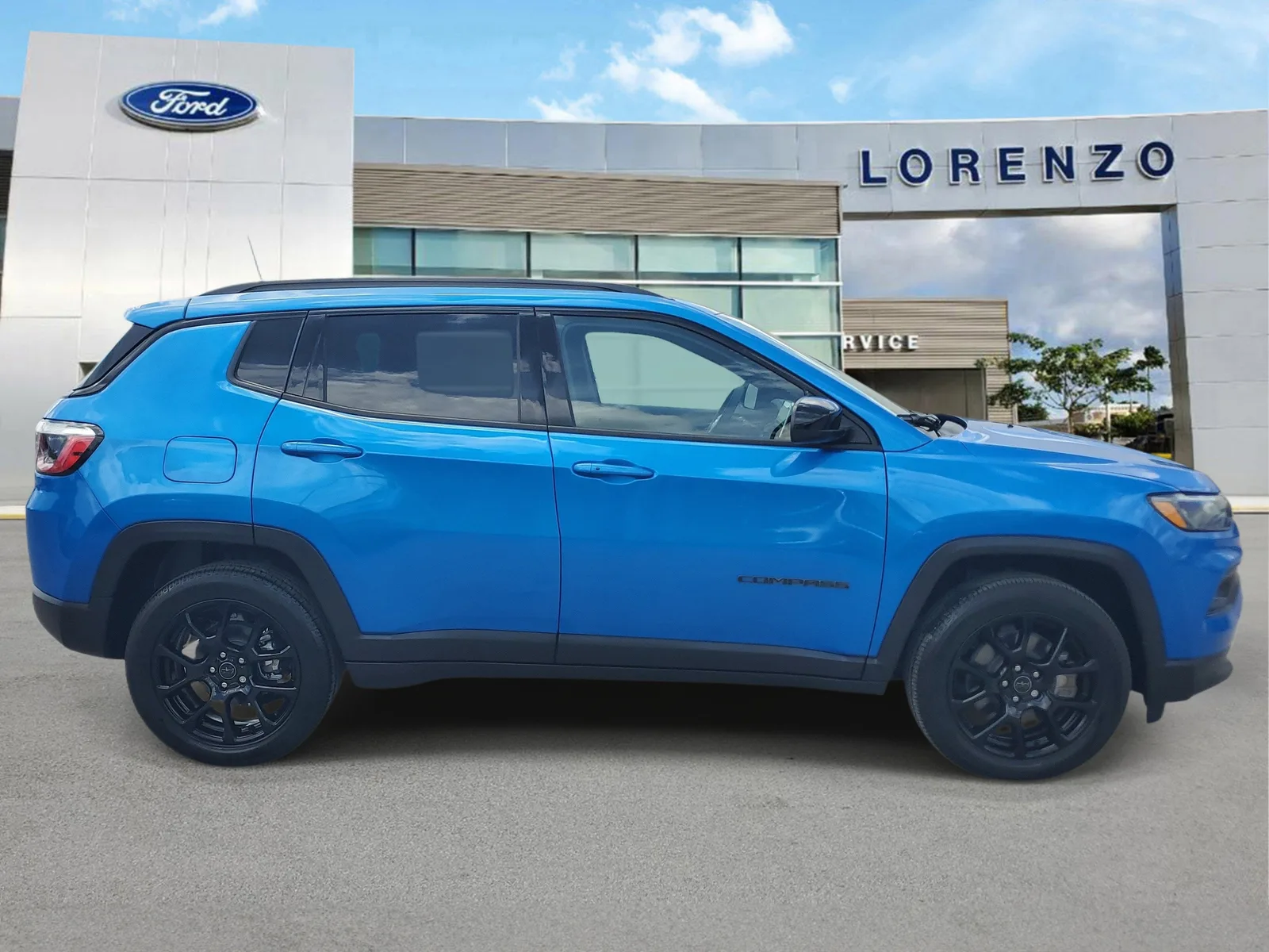 2026 Jeep Compass Latitude Altitude 4WD photo 4