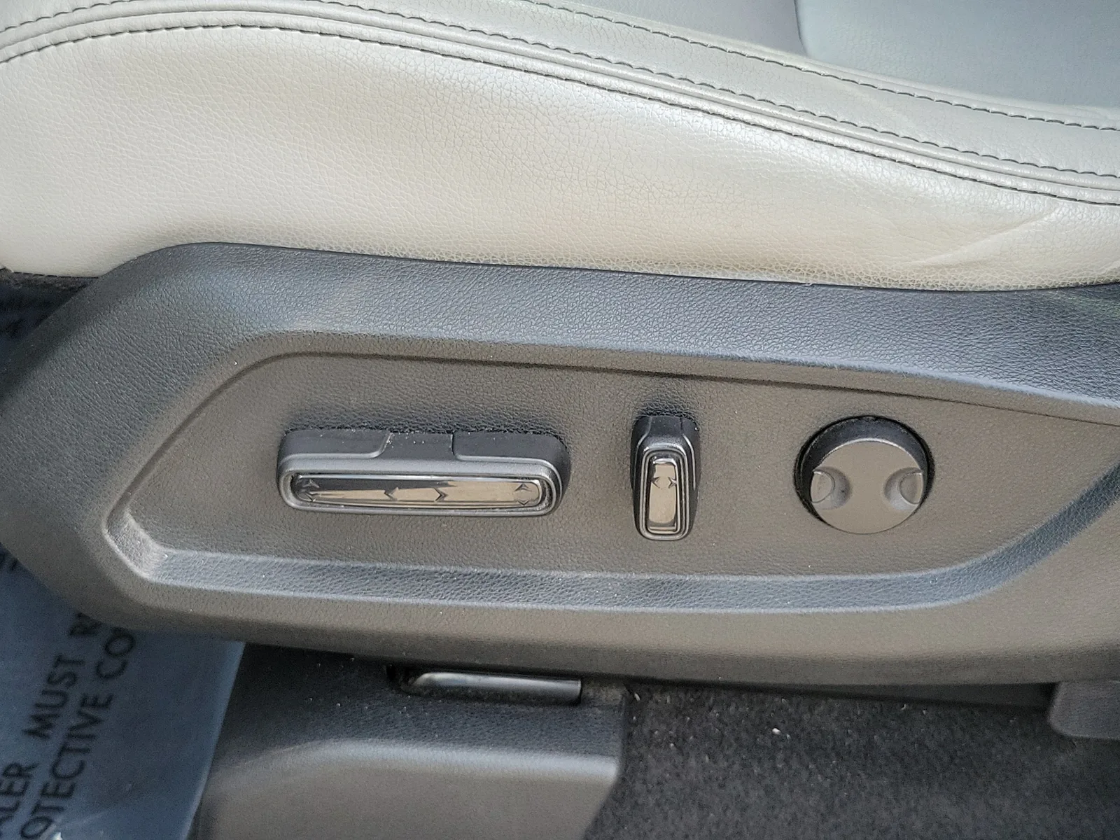2023 Honda Pilot EX-L 7 Passenger photo 27
