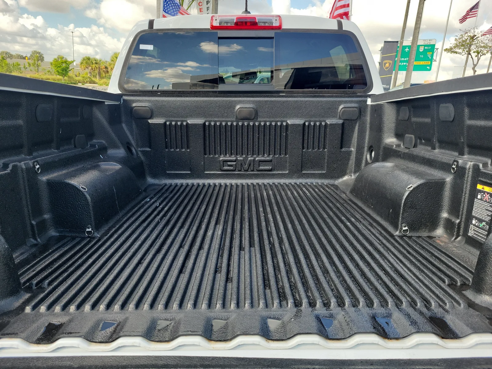 2022 GMC Canyon AT4 - Cloth photo 27