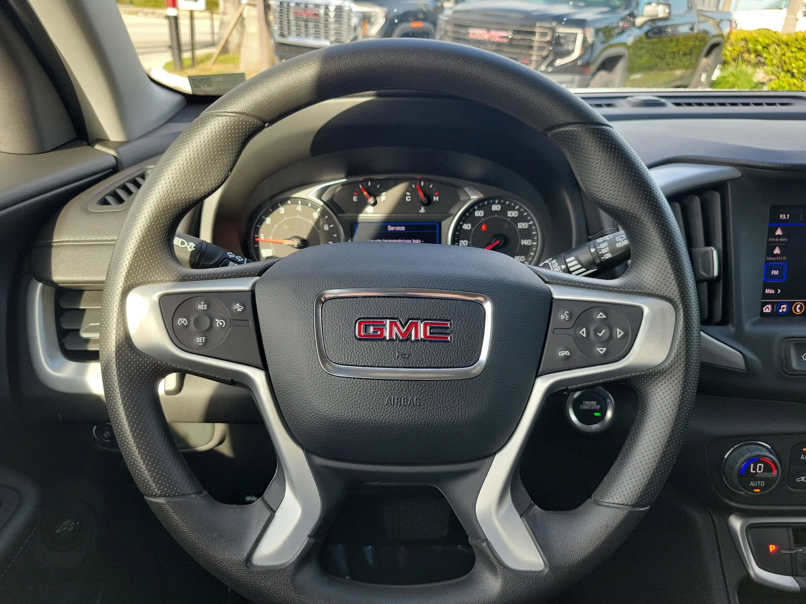 2023 GMC Terrain SLE photo 21
