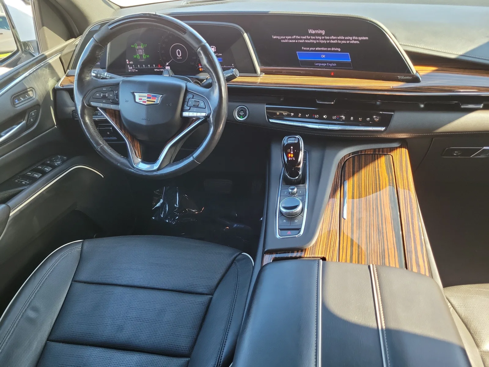 2023 Cadillac Escalade ESV 4WD Premium Luxury photo 21