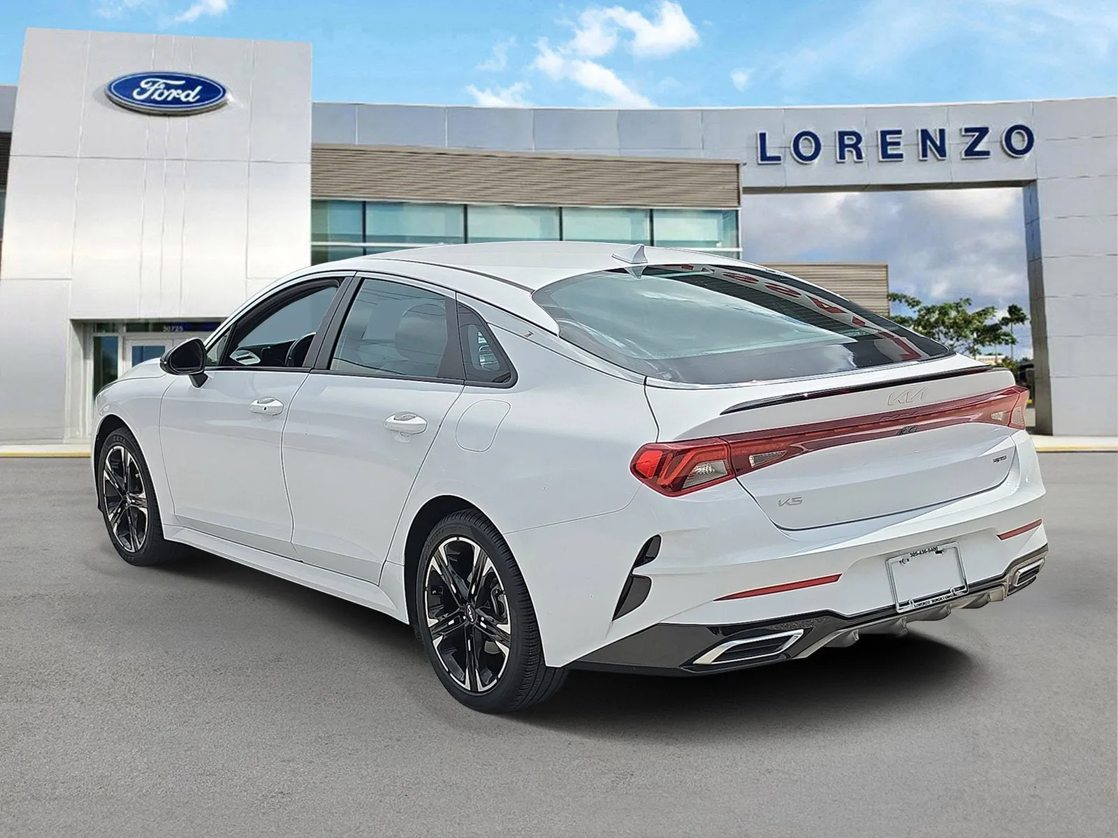 2024 Kia K5 GT-Line photo 6