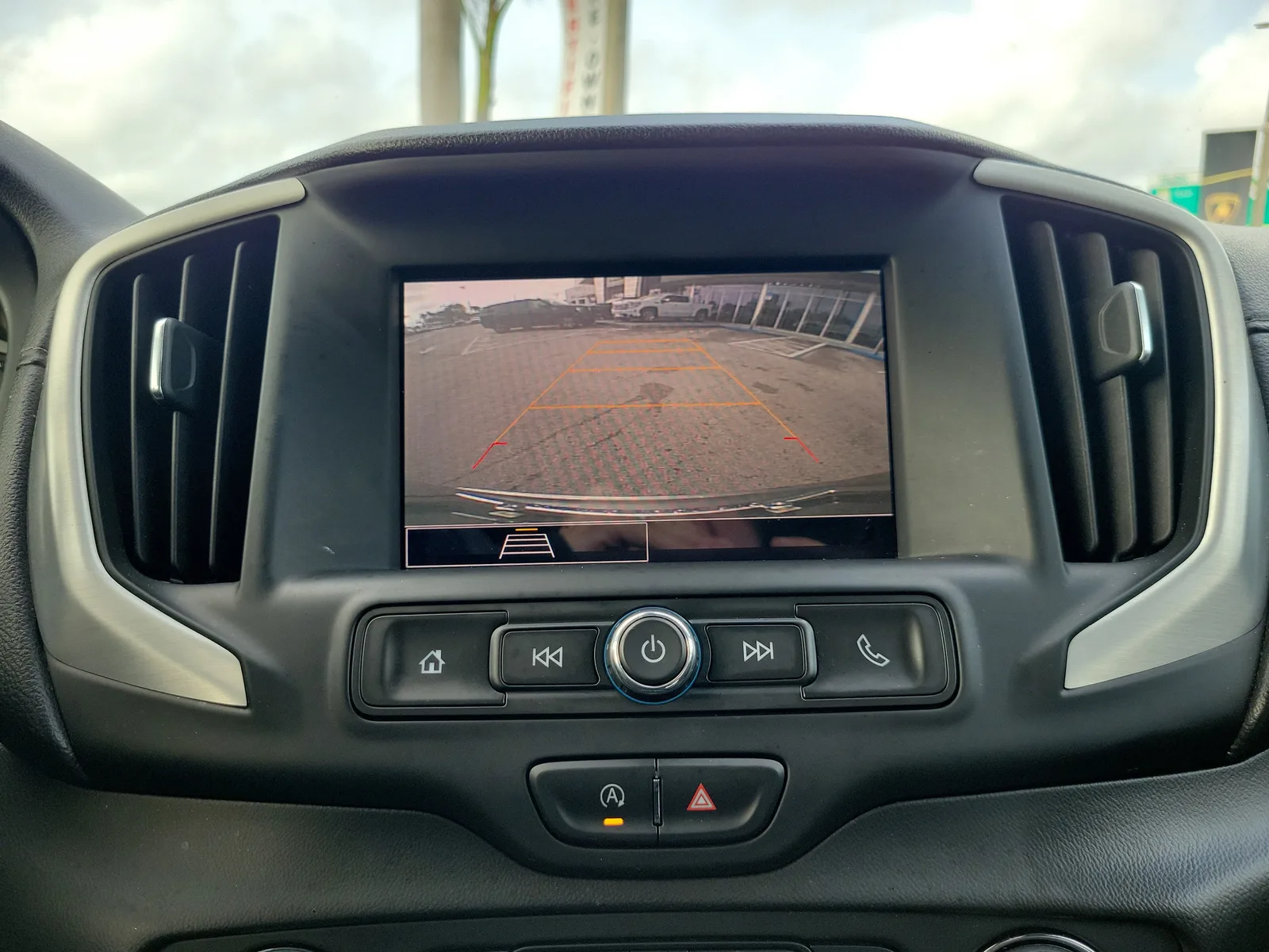 2023 GMC Terrain SLE photo 9