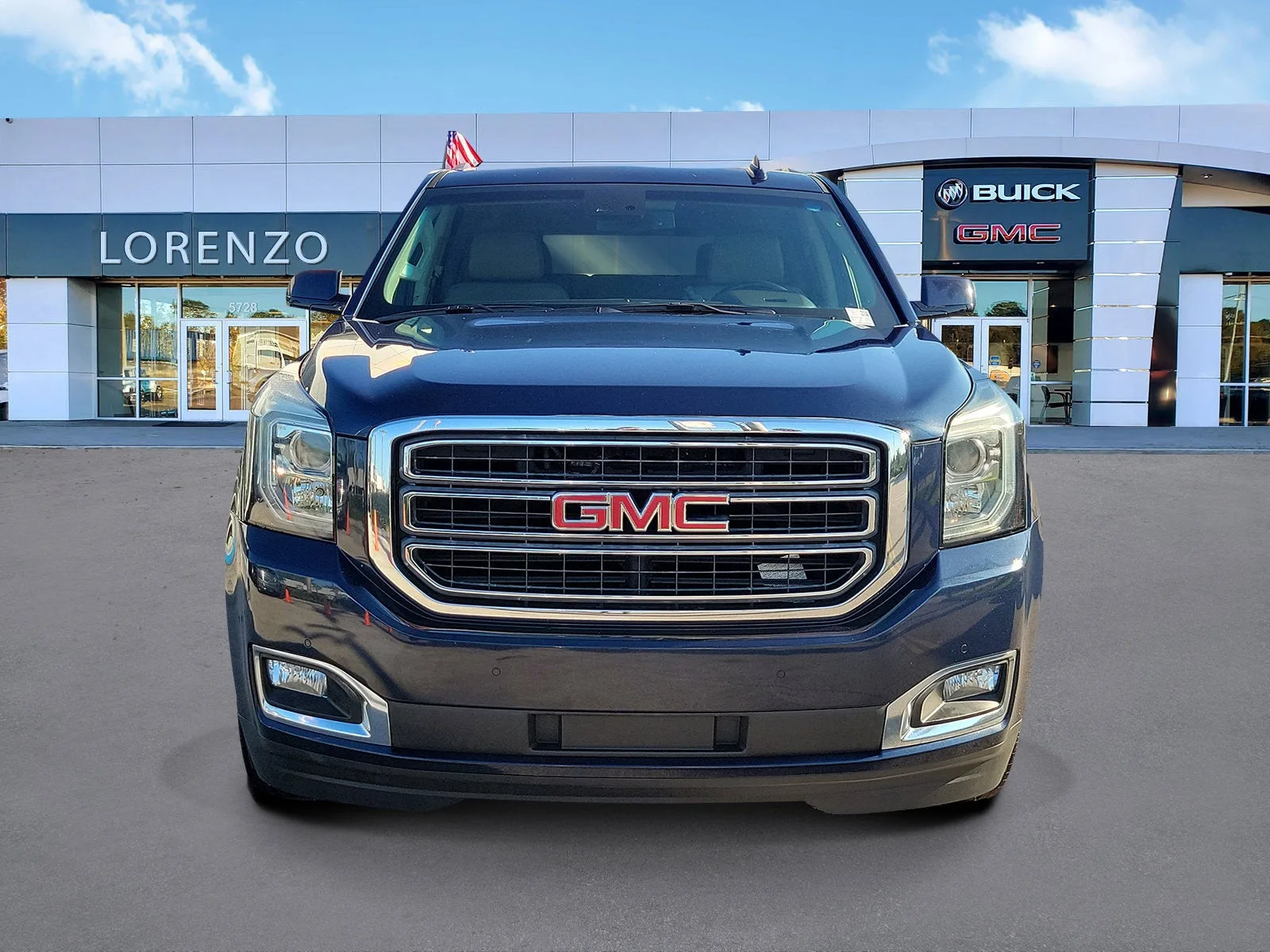 2019 GMC Yukon SLT photo 2