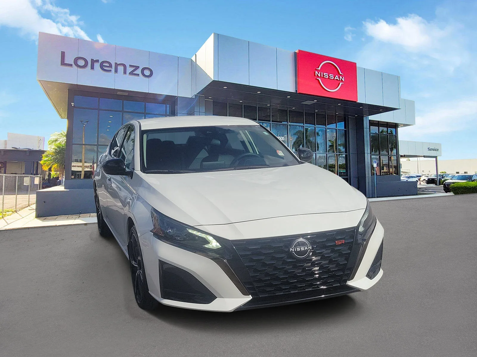 2024 Nissan Altima 2.5 SR photo 3