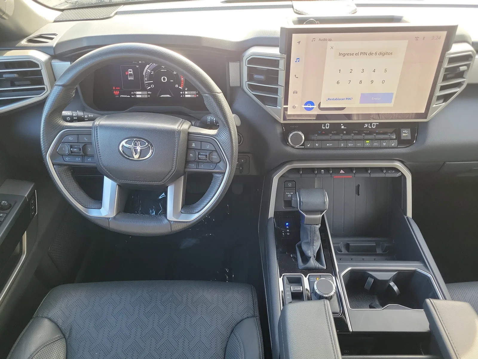 2025 Toyota Tundra 4WD Limited photo 18