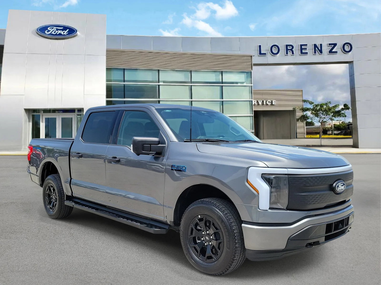 2025 Ford F-150 Lightning XLT 4WD photo 3