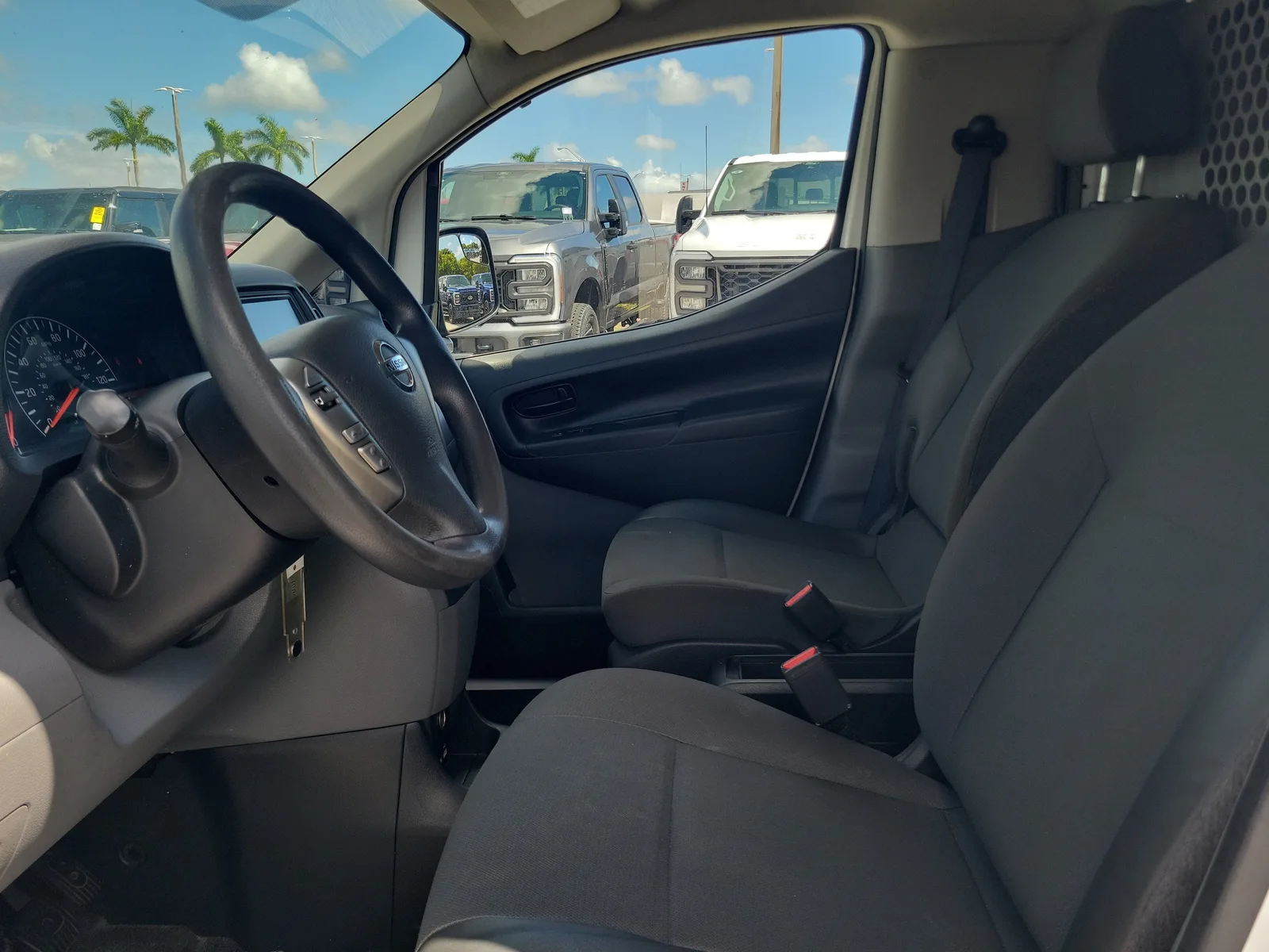 2020 Nissan NV200 Compact Cargo S photo 11