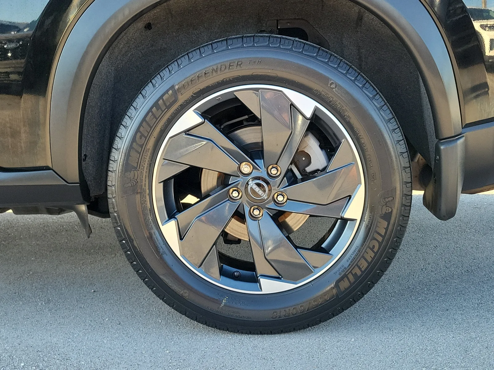 2024 Nissan Rogue SV photo 30