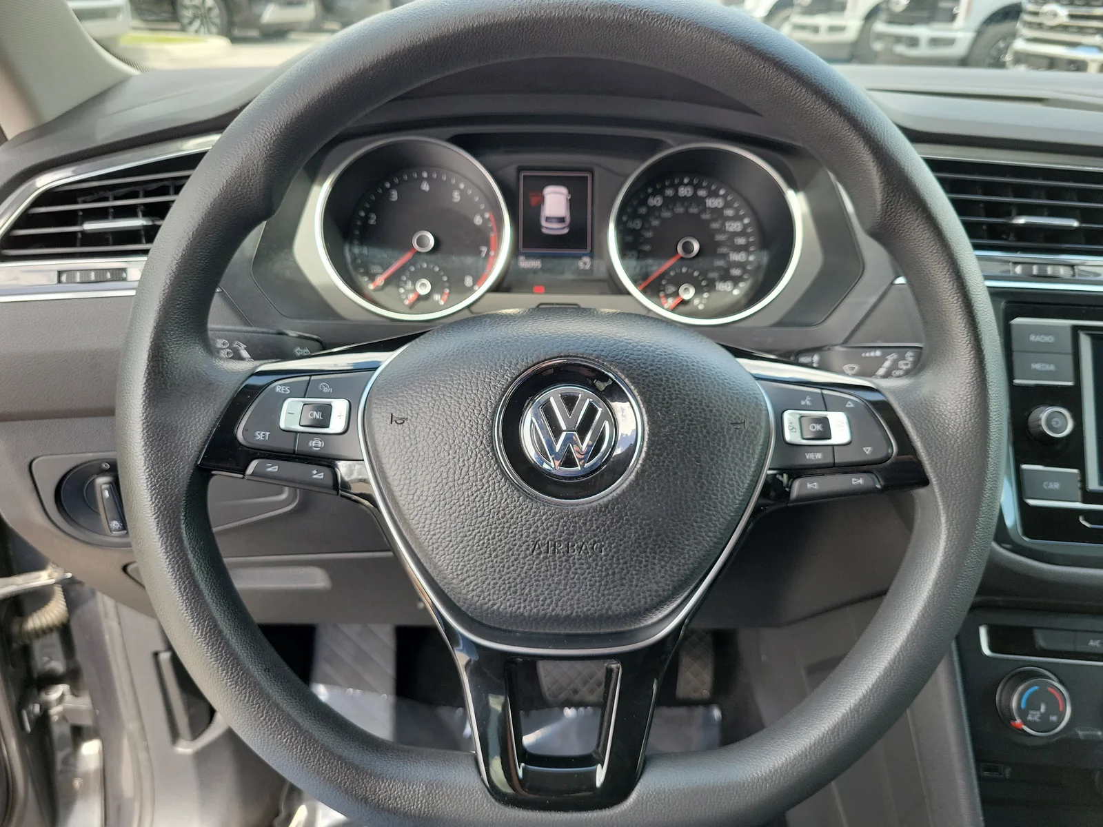 2019 Volkswagen Tiguan S photo 20