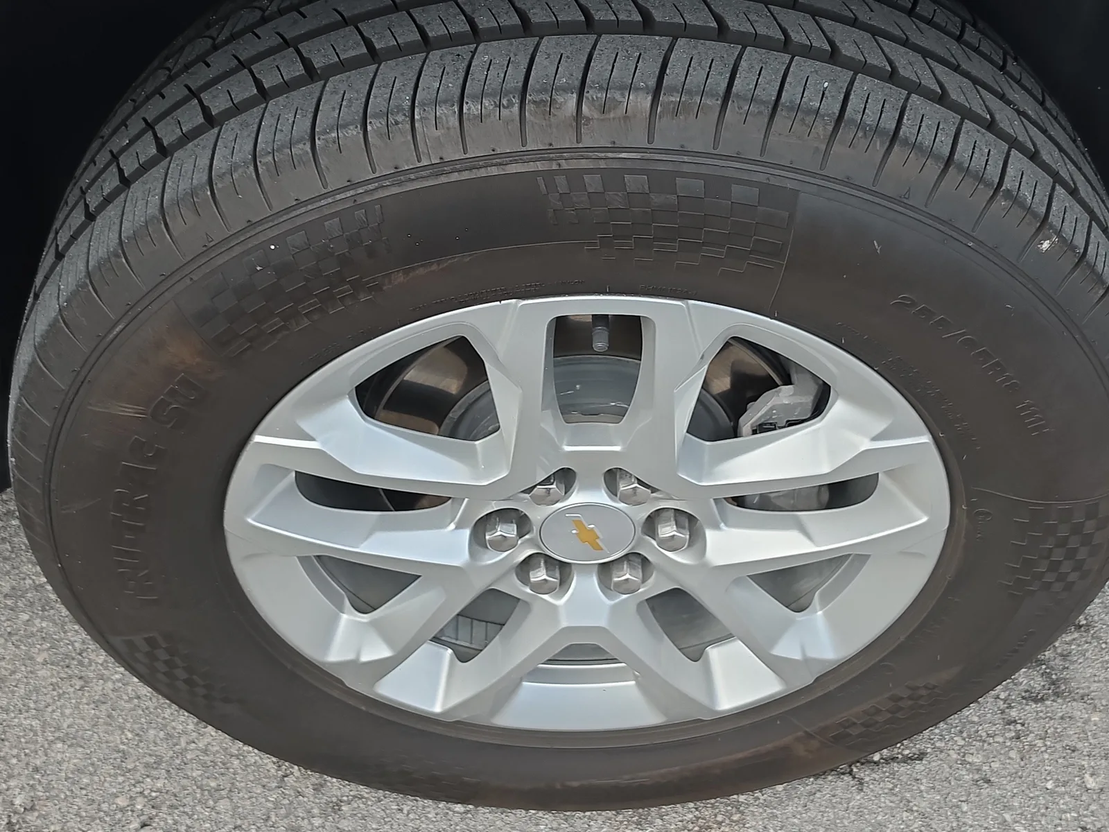 2023 Chevrolet Traverse LS photo 22
