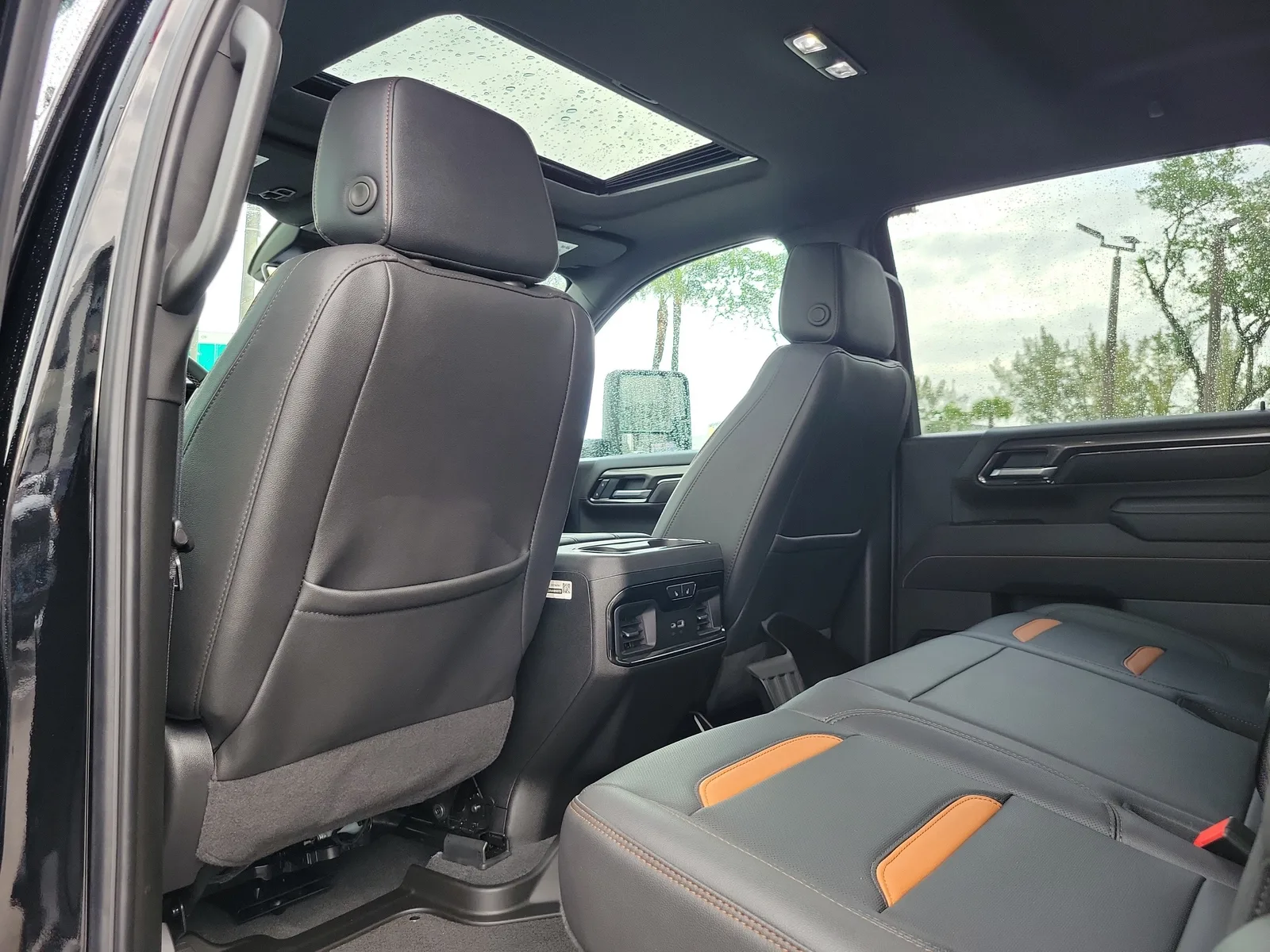 2025 GMC Sierra 2500 HD AT4 photo 16