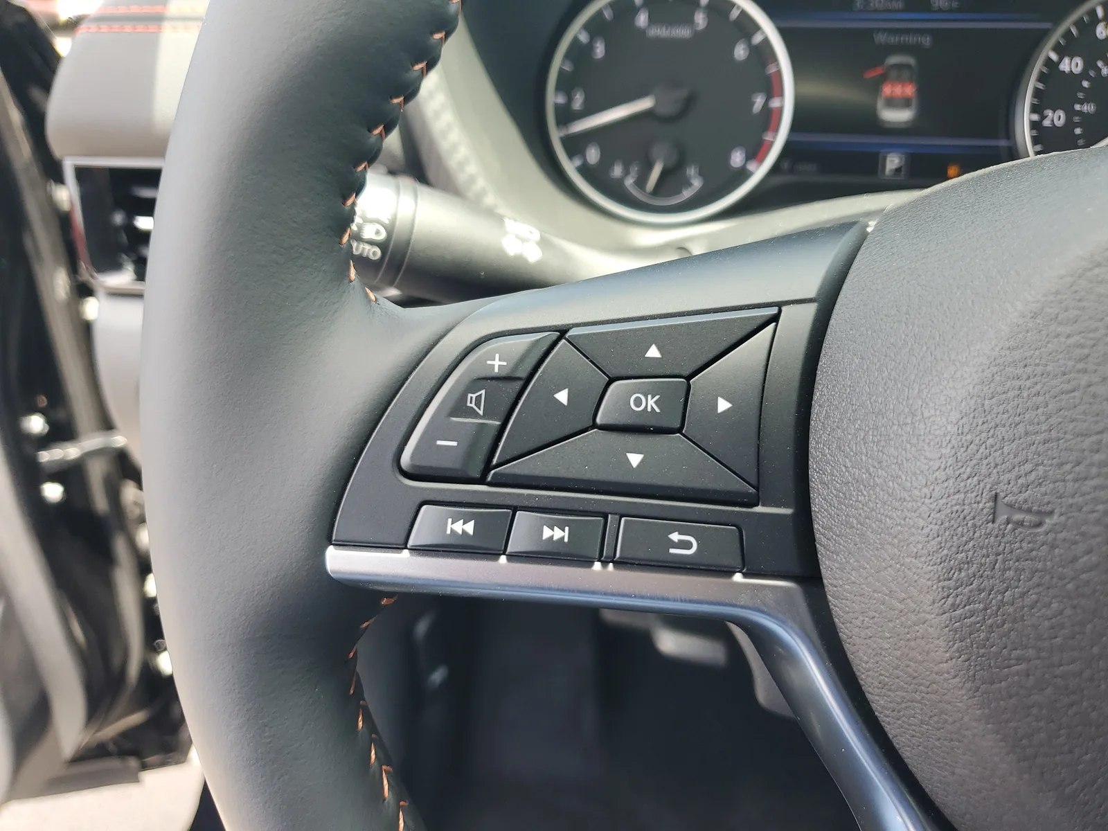 2025 Nissan Sentra SR photo 16