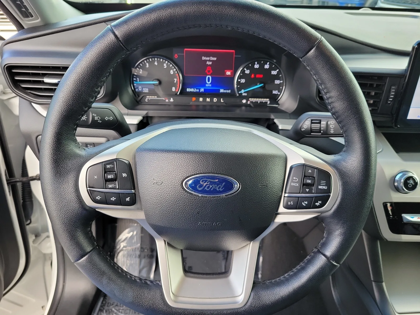 2024 Ford Explorer XLT photo 20