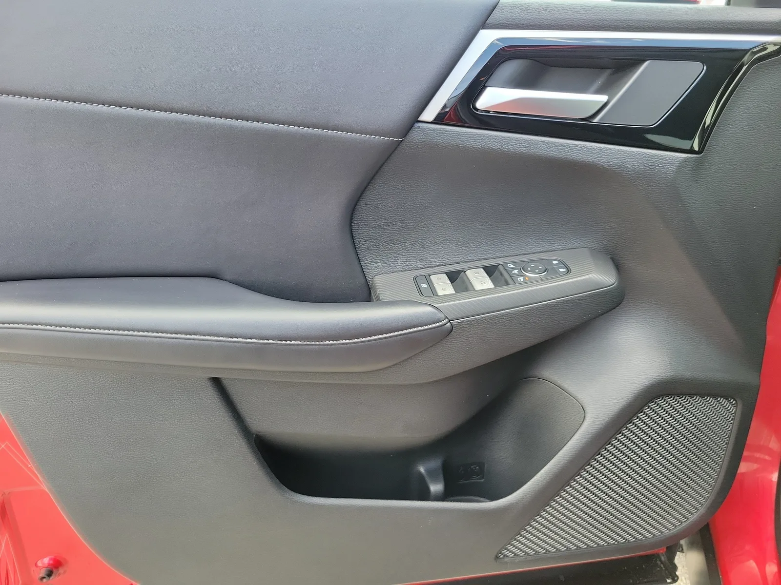 2024 Mitsubishi Outlander SE photo 26