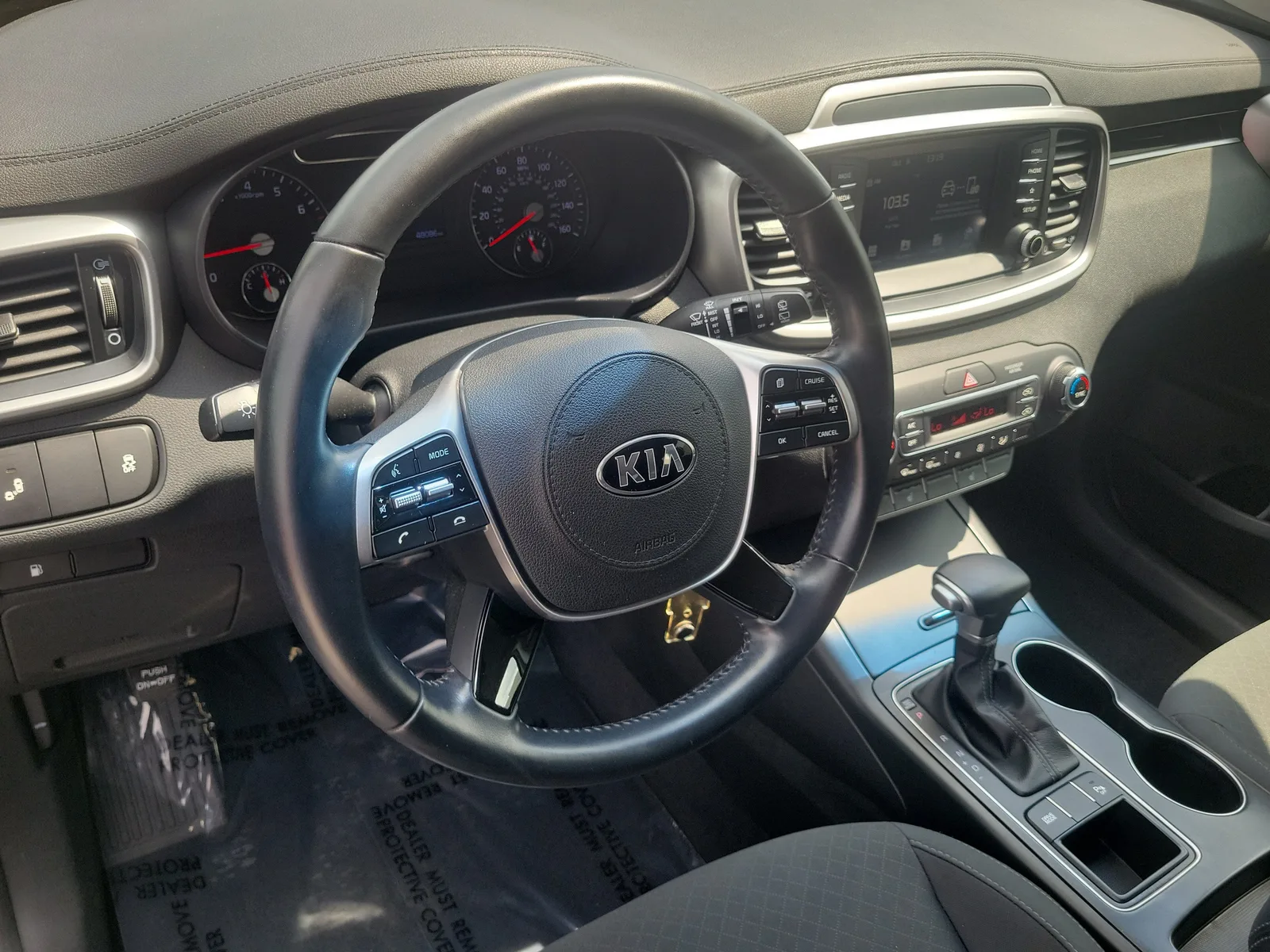 2020 Kia Sorento LX photo 9