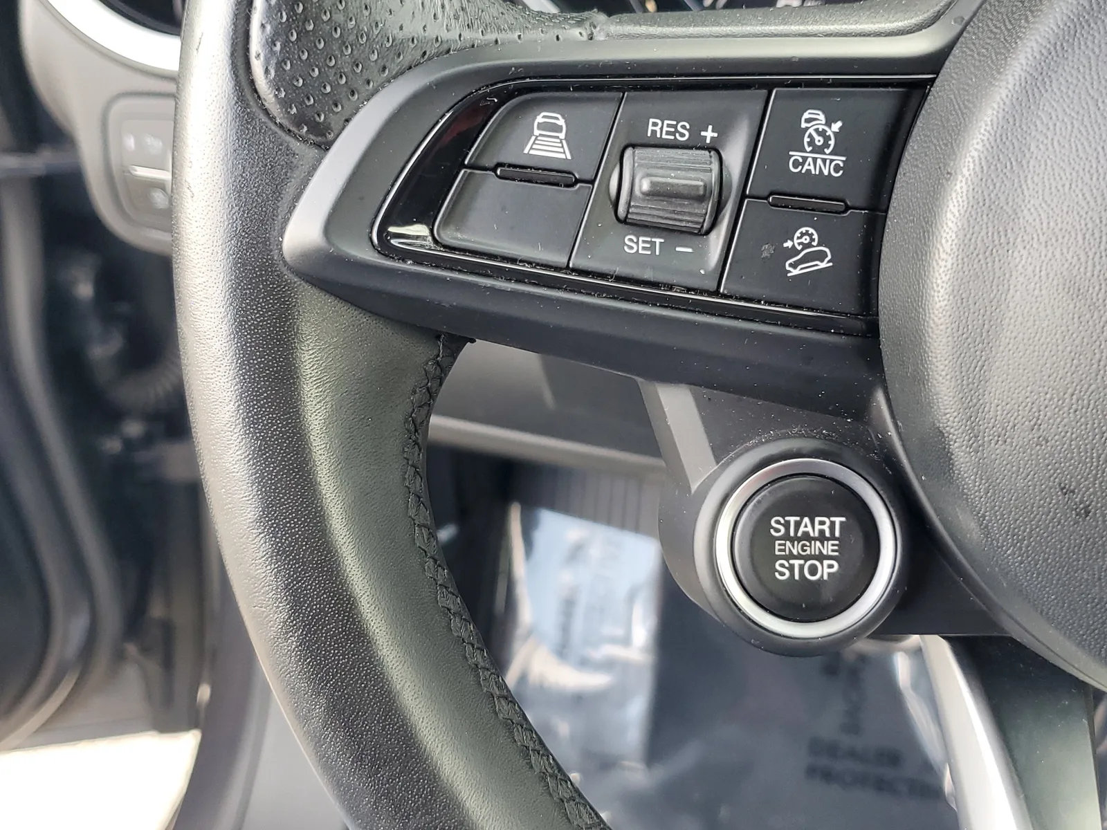 2022 Alfa Romeo Stelvio Sprint 4WD photo 20