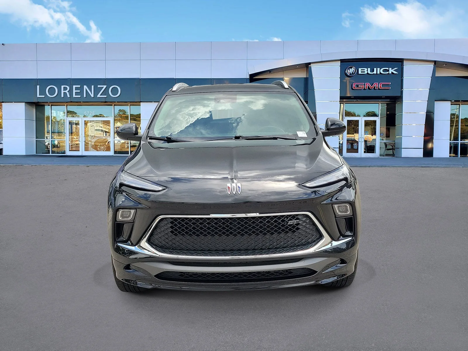 2024 Buick Encore GX Sport Touring photo 2