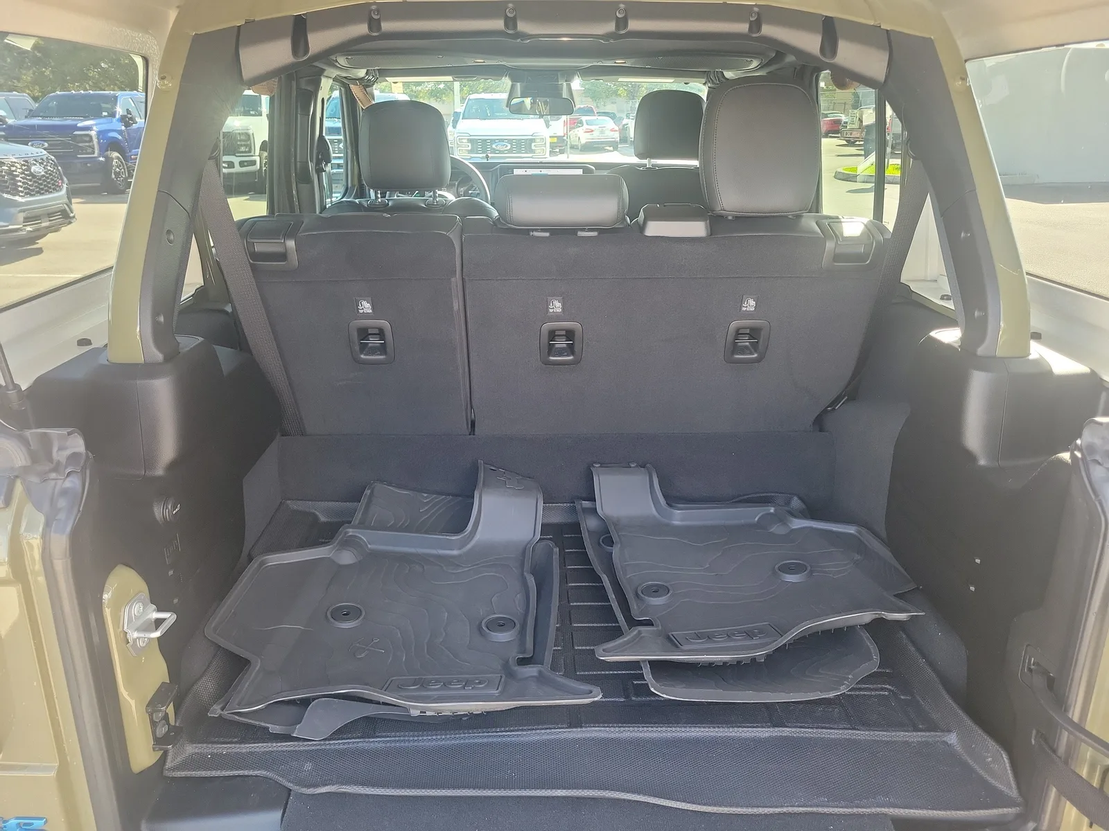 2025 Jeep Wrangler 4xe Willys 4WD photo 16