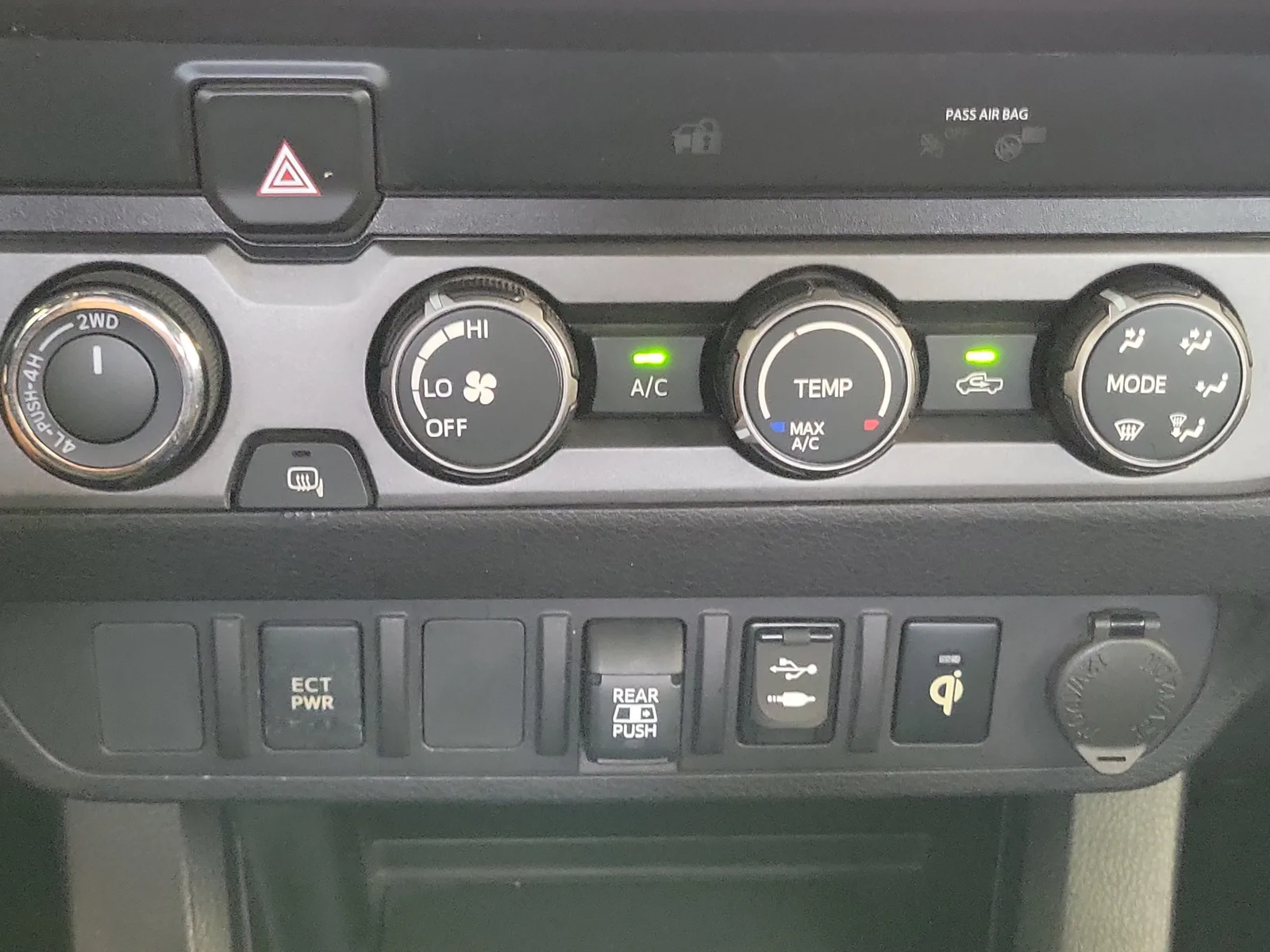 2019 Toyota Tacoma 4WD TRD Off Road photo 23