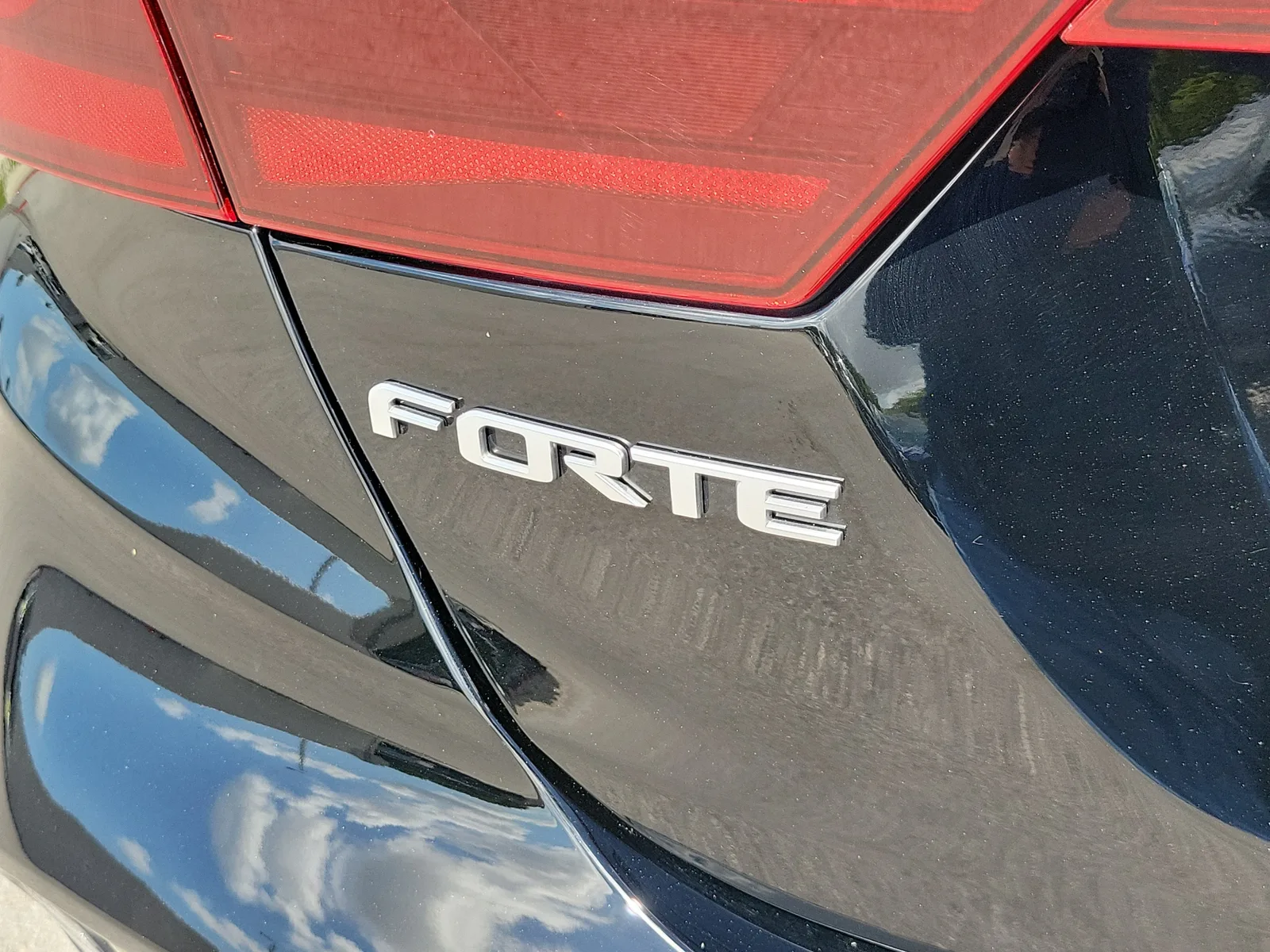 2023 Kia Forte LXS photo 10