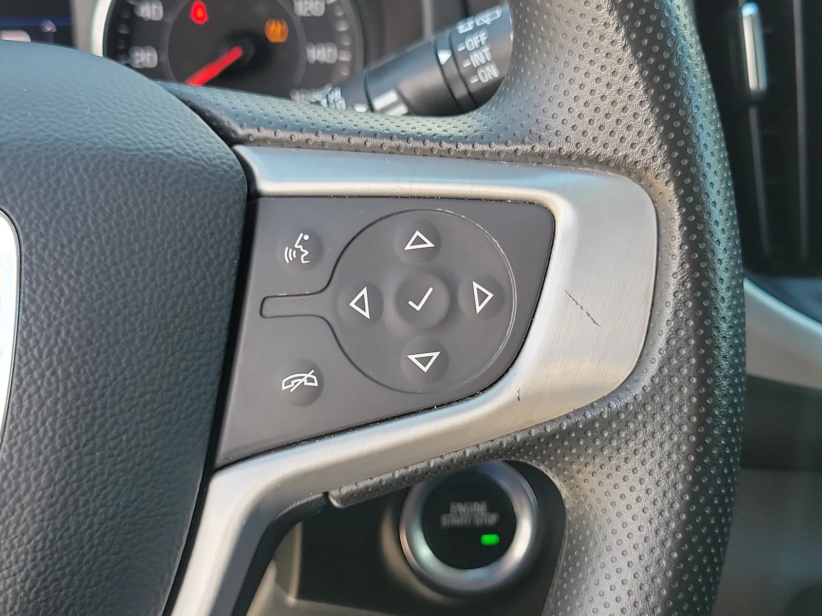 2023 GMC Terrain SLE photo 15