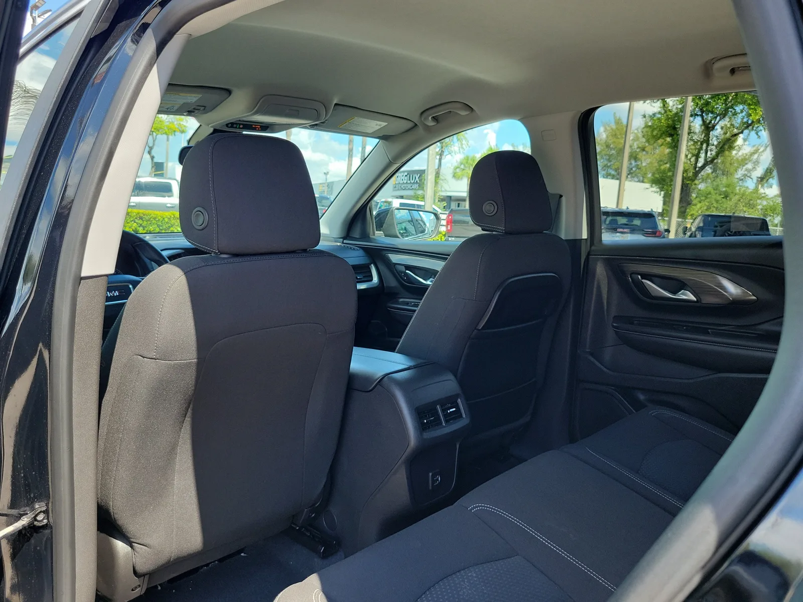 2022 GMC Terrain SLE photo 12