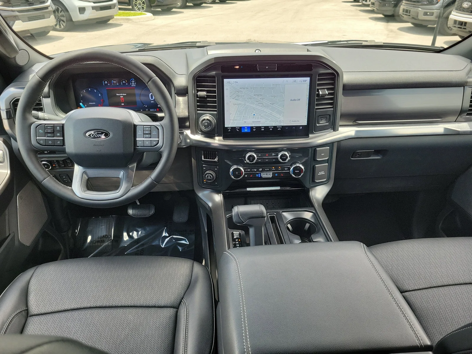 2025 Ford F-150 LARIAT 4WD photo 14