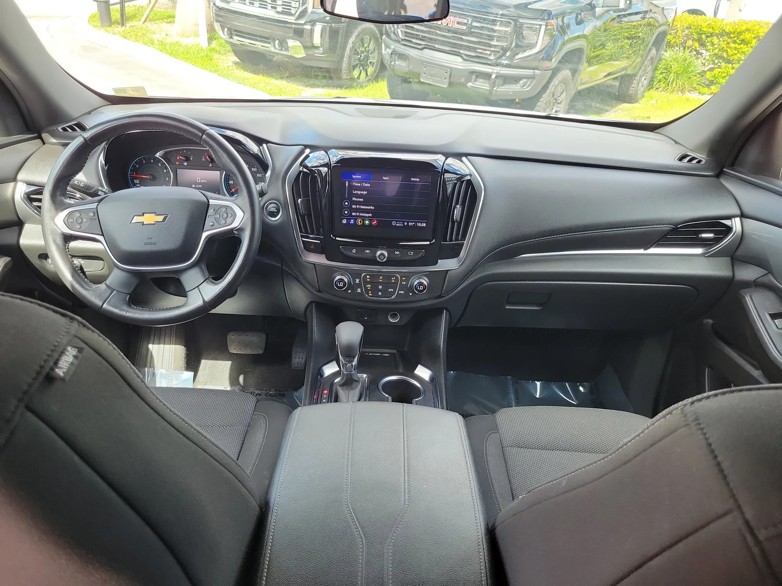 2022 Chevrolet Traverse LT Cloth photo 15