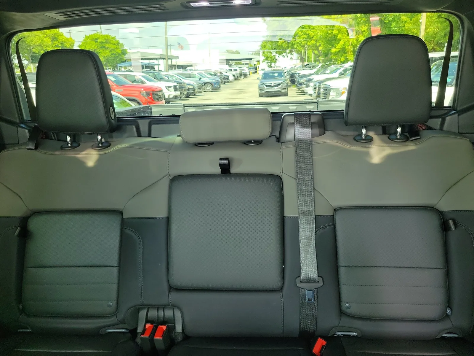 2025 GMC HUMMER EV Pickup 2X photo 28