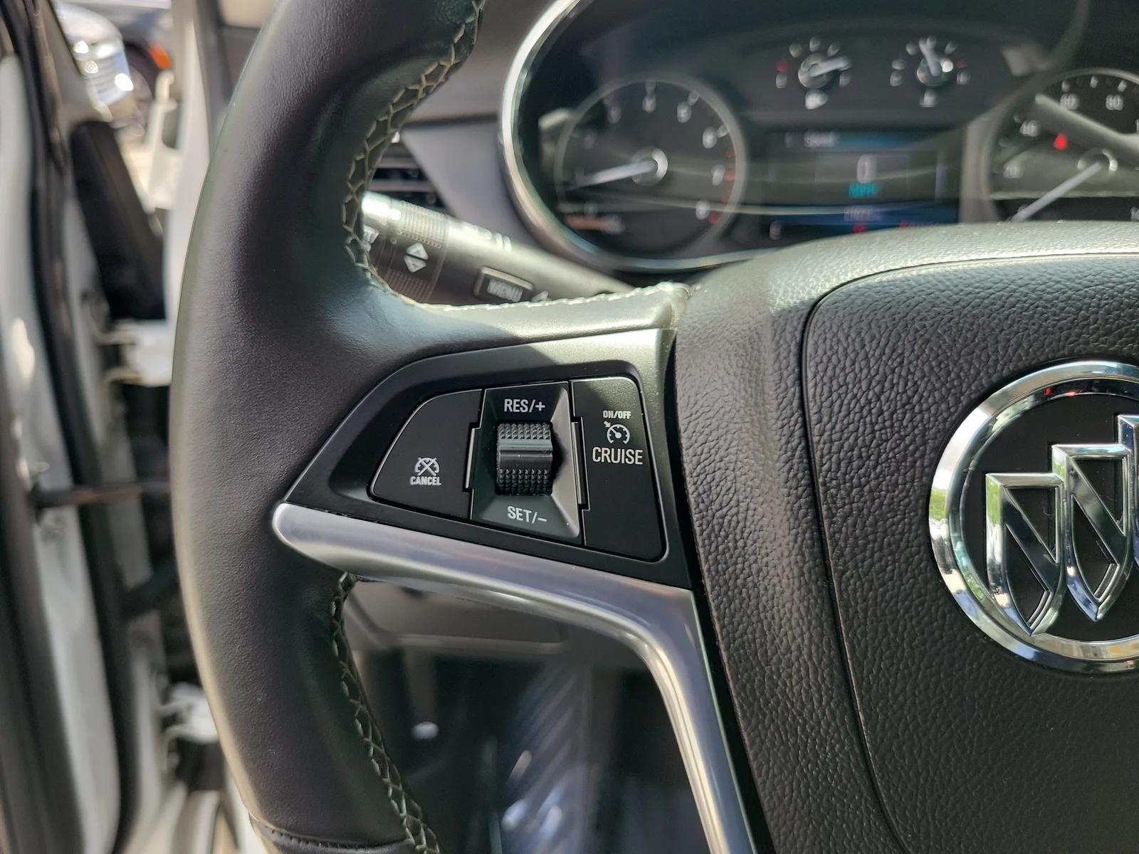 2019 Buick Encore Preferred photo 19