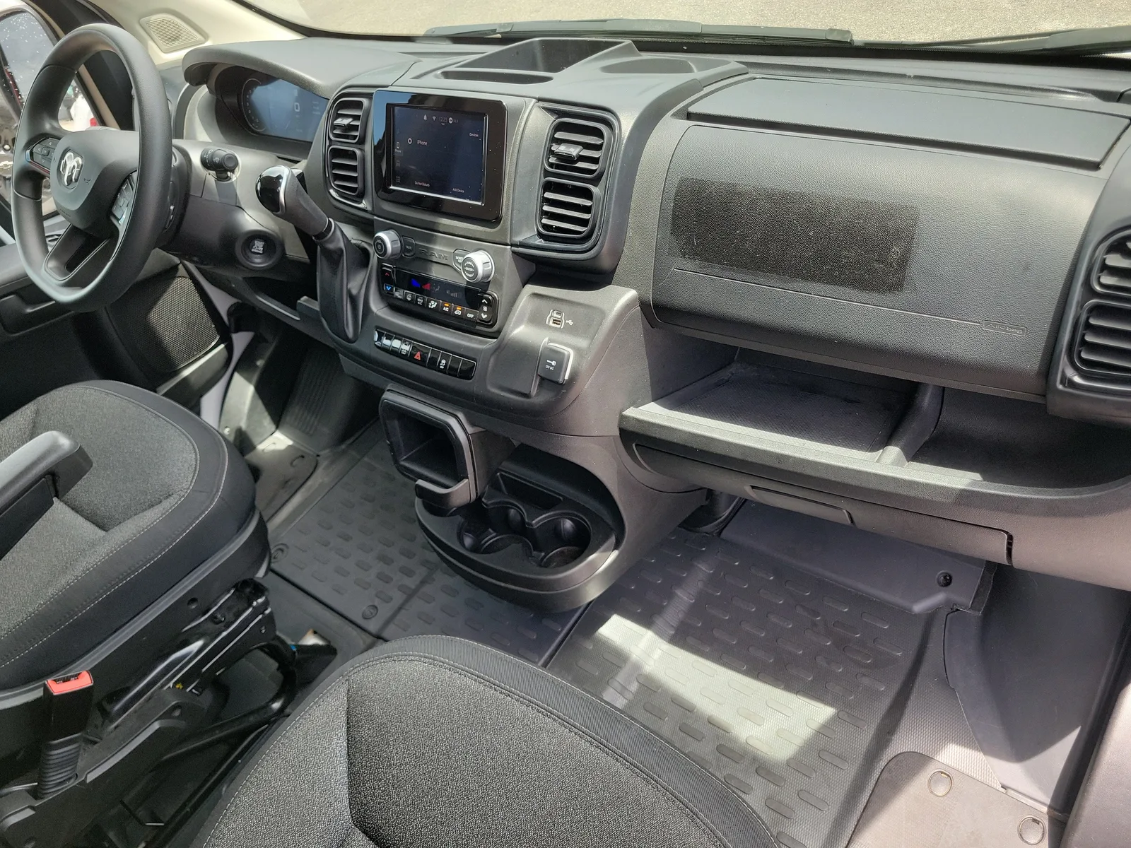 2025 RAM ProMaster Cargo Van Tradesman photo 17