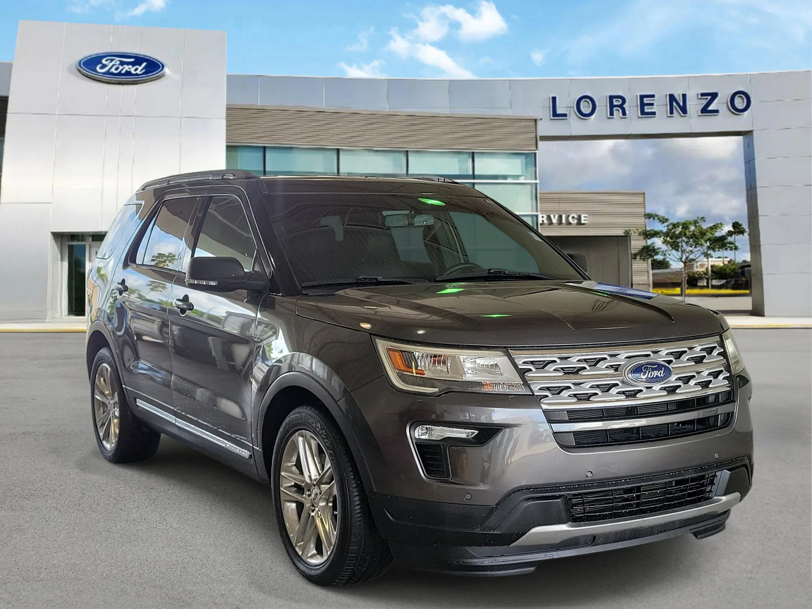 2019 Ford Explorer XLT photo 3