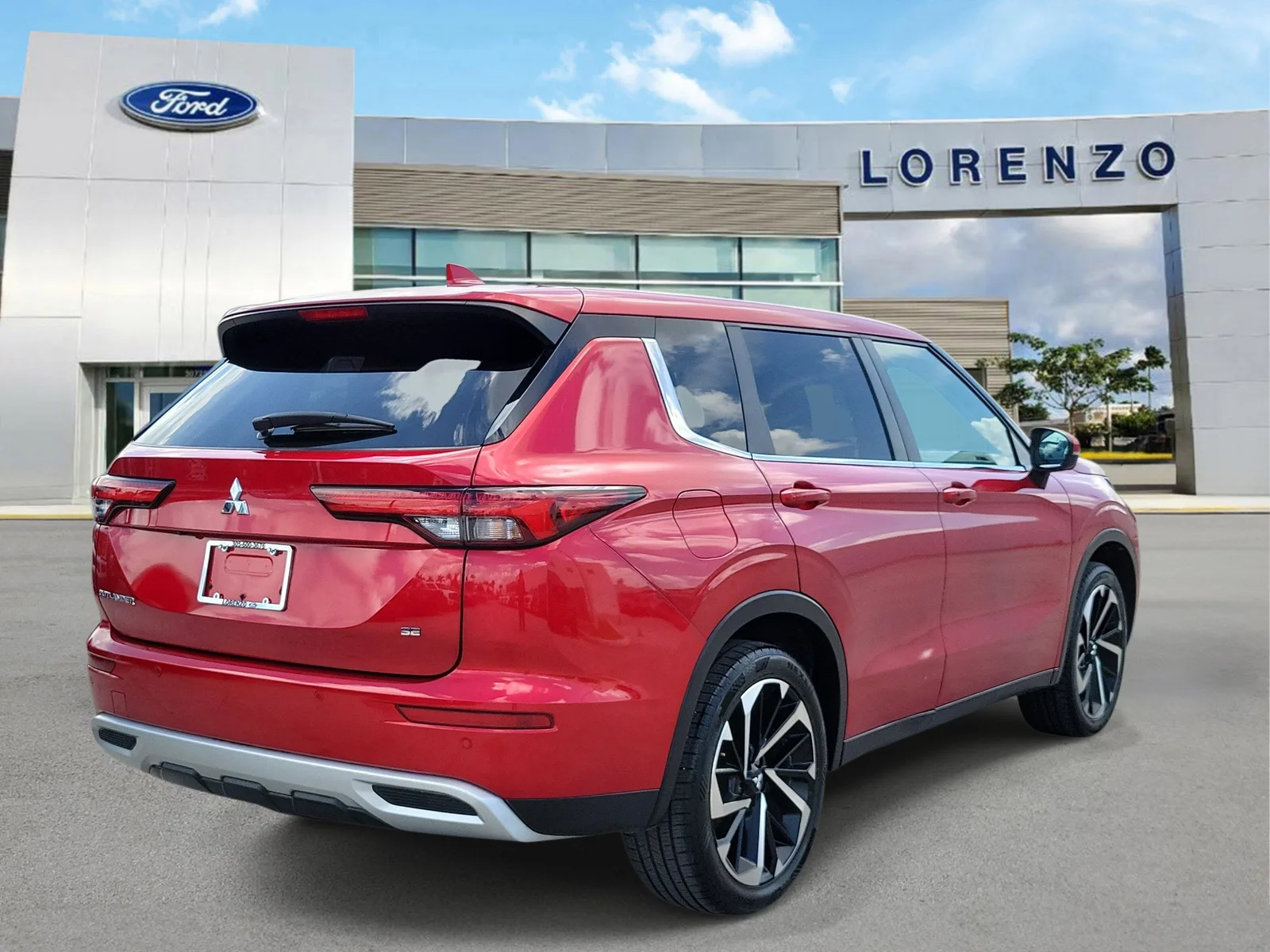 2024 Mitsubishi Outlander SE photo 5