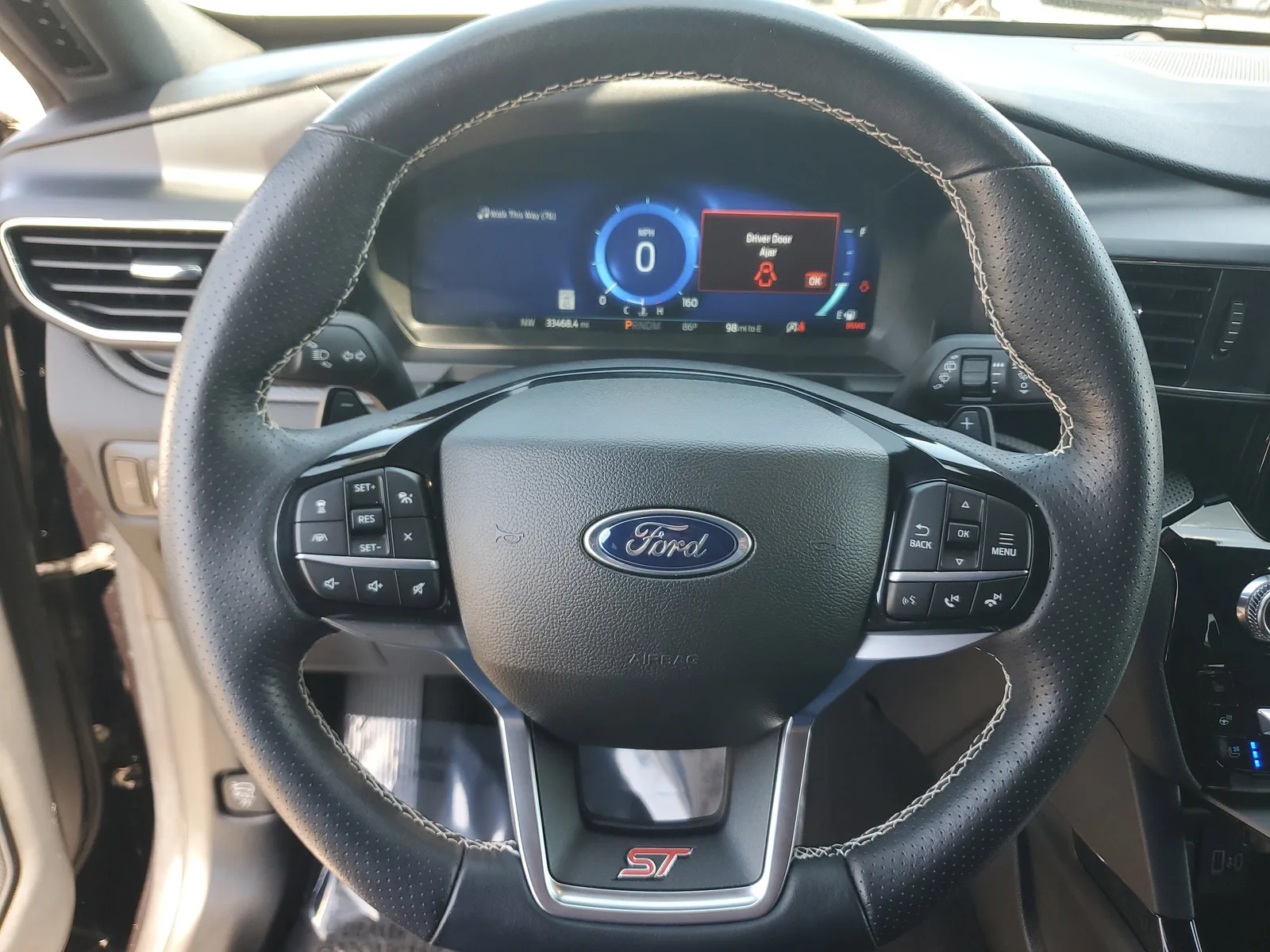 2023 Ford Explorer ST 4WD photo 22