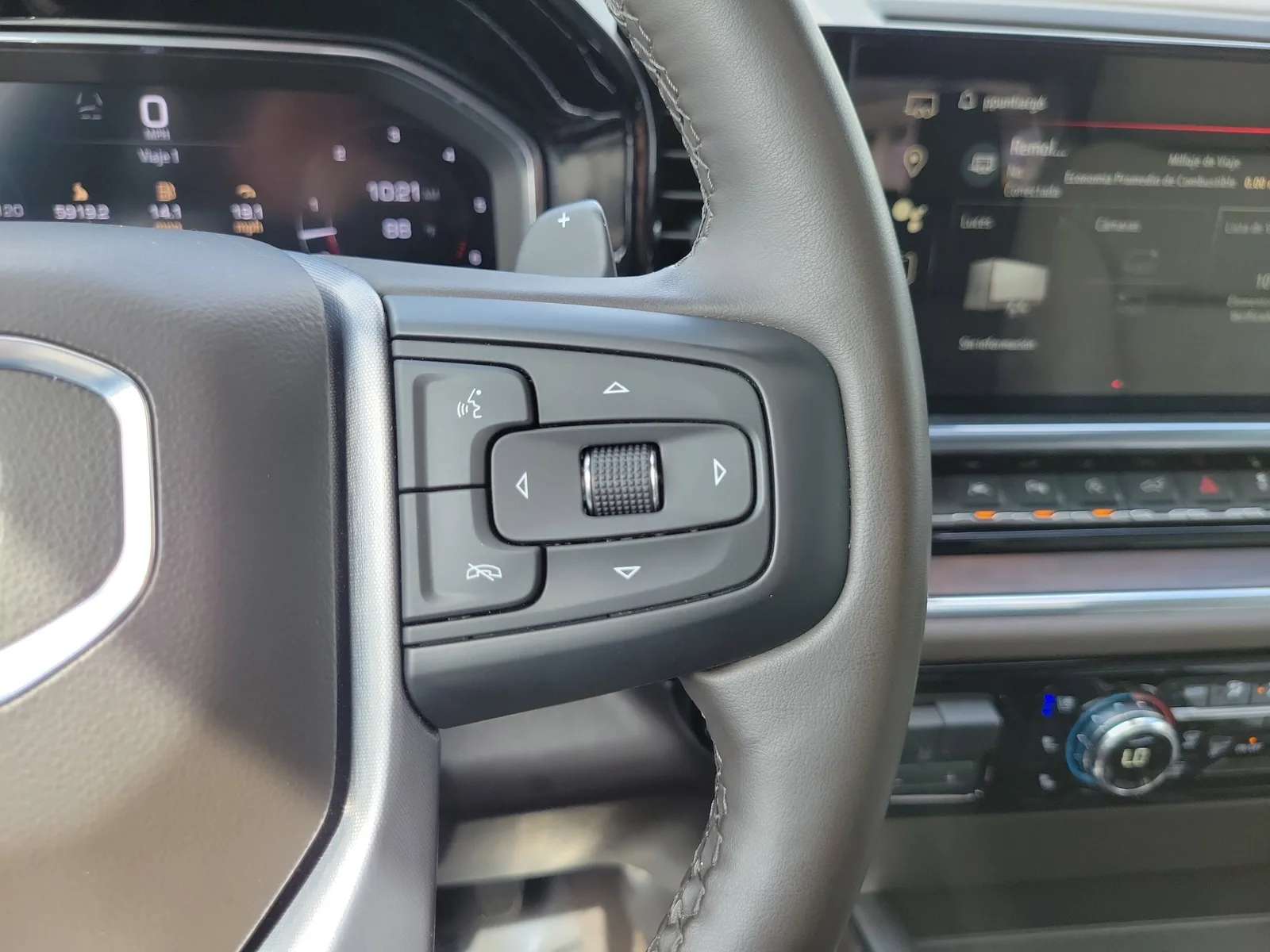 2024 GMC Sierra 1500 SLT photo 20